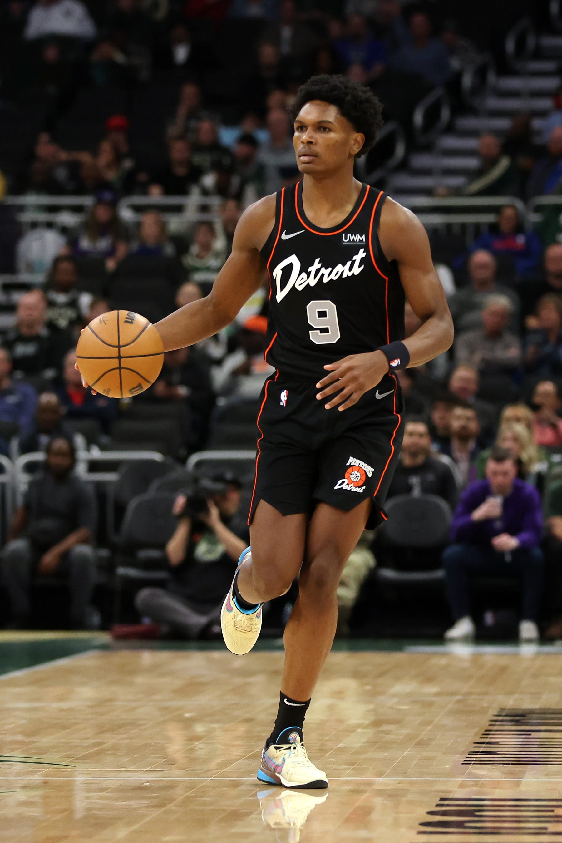 MILWAUKEE, WISCONSIN - NOVEMBER 08: Ausar Thompson #9 of the Detroit Pistons handles the ball during a game against the Milwaukee Bucks at Fiserv Forum on November 08, 2023 in Milwaukee, Wisconsin. NOTE TO USER: User expressly acknowledges and agrees that, by downloading and or using this photograph, User is consenting to the terms and conditions of the Getty Images License Agreement. (Photo by Stacy Revere/Getty Images)