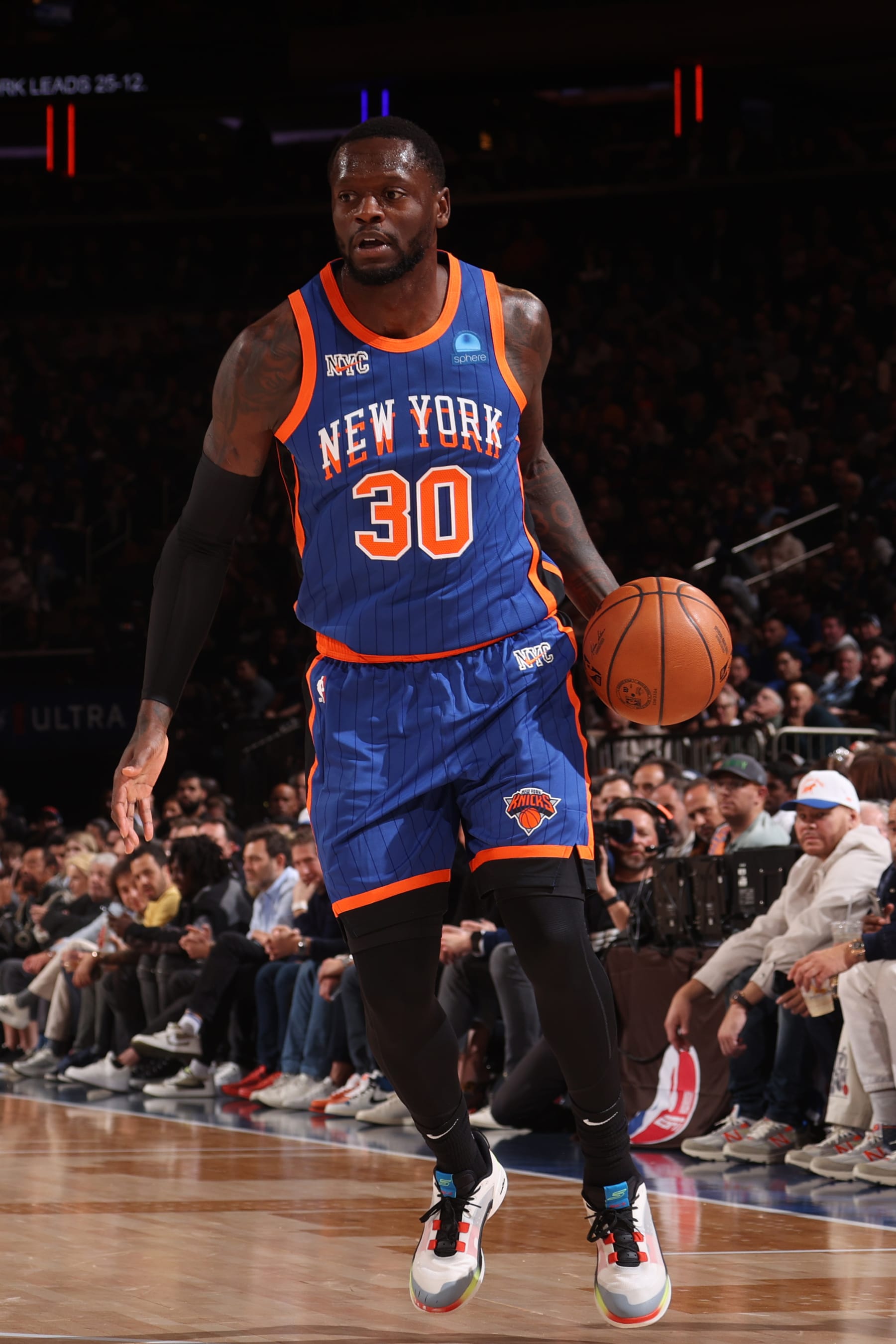 NEW YORK, NY - NOVEMBER 8: Julius Randle #30 of the New York Knicks dribbles the ball during the game against the San Antonio Spurs on Novmeber 8, 2023 at Madison Square Garden in New York City, New York.  NOTE TO USER: User expressly acknowledges and agrees that, by downloading and or using this photograph, User is consenting to the terms and conditions of the Getty Images License Agreement. Mandatory Copyright Notice: Copyright 2023 NBAE  (Photo by Nathaniel S. Butler/NBAE via Getty Images)
