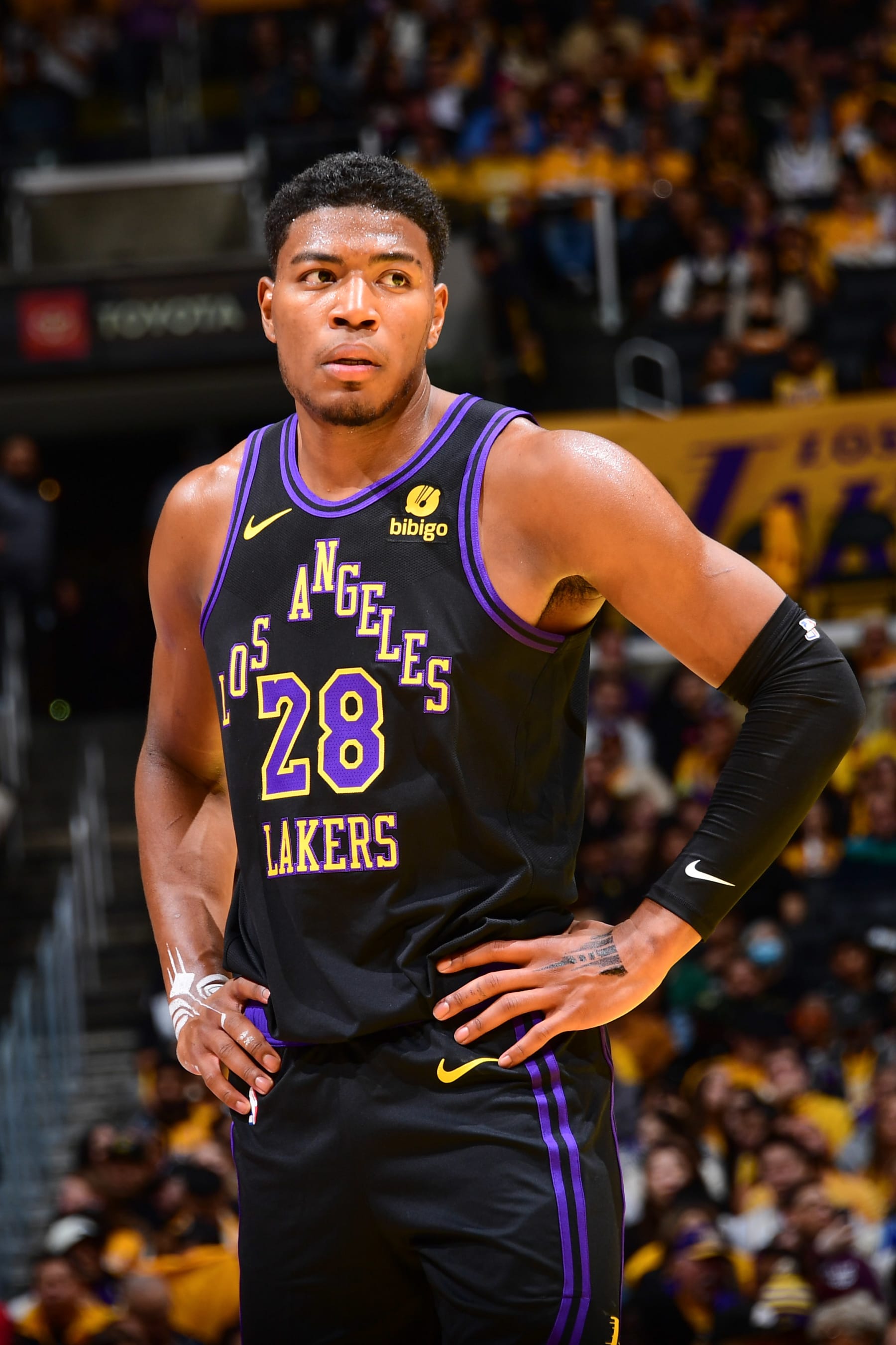 LOS ANGELES, CA - NOVEMBER 21:  Rui Hachimura #28 of the Los Angeles Lakers looks on during the game during the in Season Tournament on November 21, 2023 at Crypto.Com Arena in Los Angeles, California. NOTE TO USER: User expressly acknowledges and agrees that, by downloading and/or using this Photograph, user is consenting to the terms and conditions of the Getty Images License Agreement. Mandatory Copyright Notice: Copyright 2023 NBAE (Photo by Adam Pantozzi/NBAE via Getty Images)