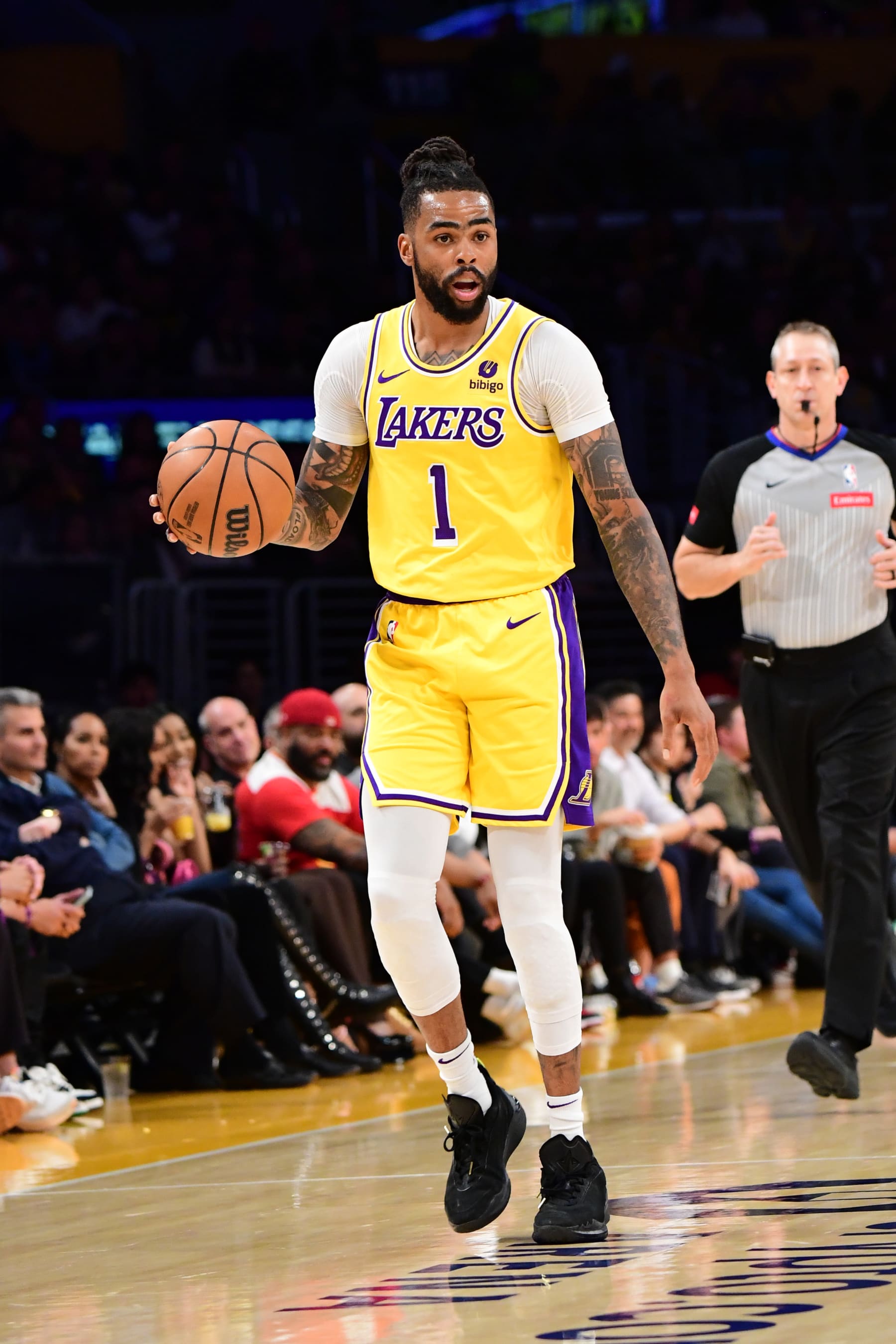 LOS ANGELES, CA - MARCH 4: D'Angelo Russell #1 of the Los Angeles Lakers dribbles the ball during the game against the Oklahoma City Thunder on March 4, 2024 at Crypto.Com Arena in Los Angeles, California. NOTE TO USER: User expressly acknowledges and agrees that, by downloading and/or using this Photograph, user is consenting to the terms and conditions of the Getty Images License Agreement. Mandatory Copyright Notice: Copyright 2024 NBAE (Photo by Adam Pantozzi/NBAE via Getty Images)