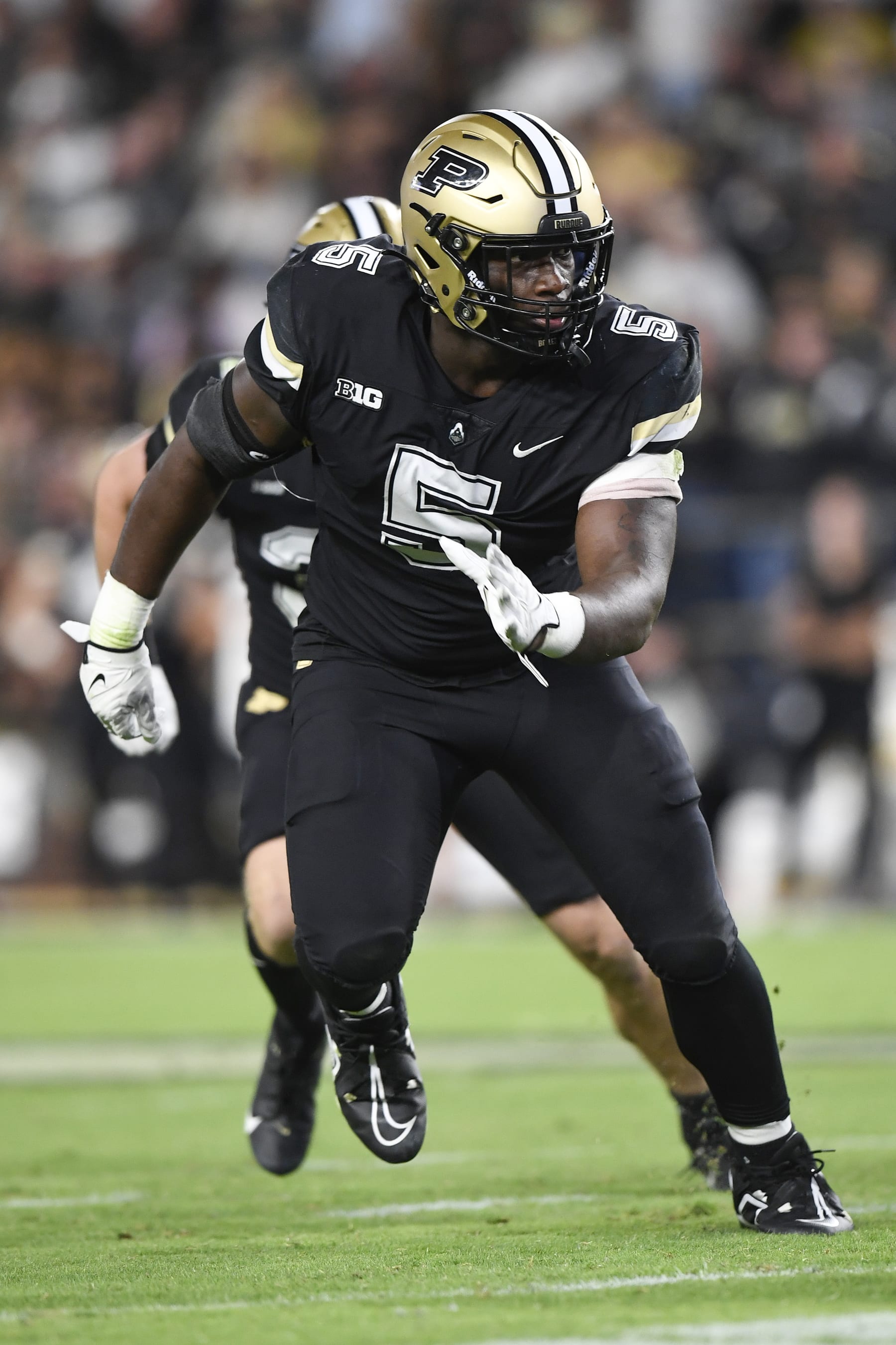 WEST LAFAYETTE, IN - SEPTEMBER 16: Purdue Boilermakers Outside Linebacker Nic Scourton (5) defends during the college football game between the Syracuse Orange and the Purdue Boilermakers on September 16, 2023, at Ross-Ade Stadium in West Lafayette, Indiana. (Photo by Michael Allio/Icon Sportswire via Getty Images)