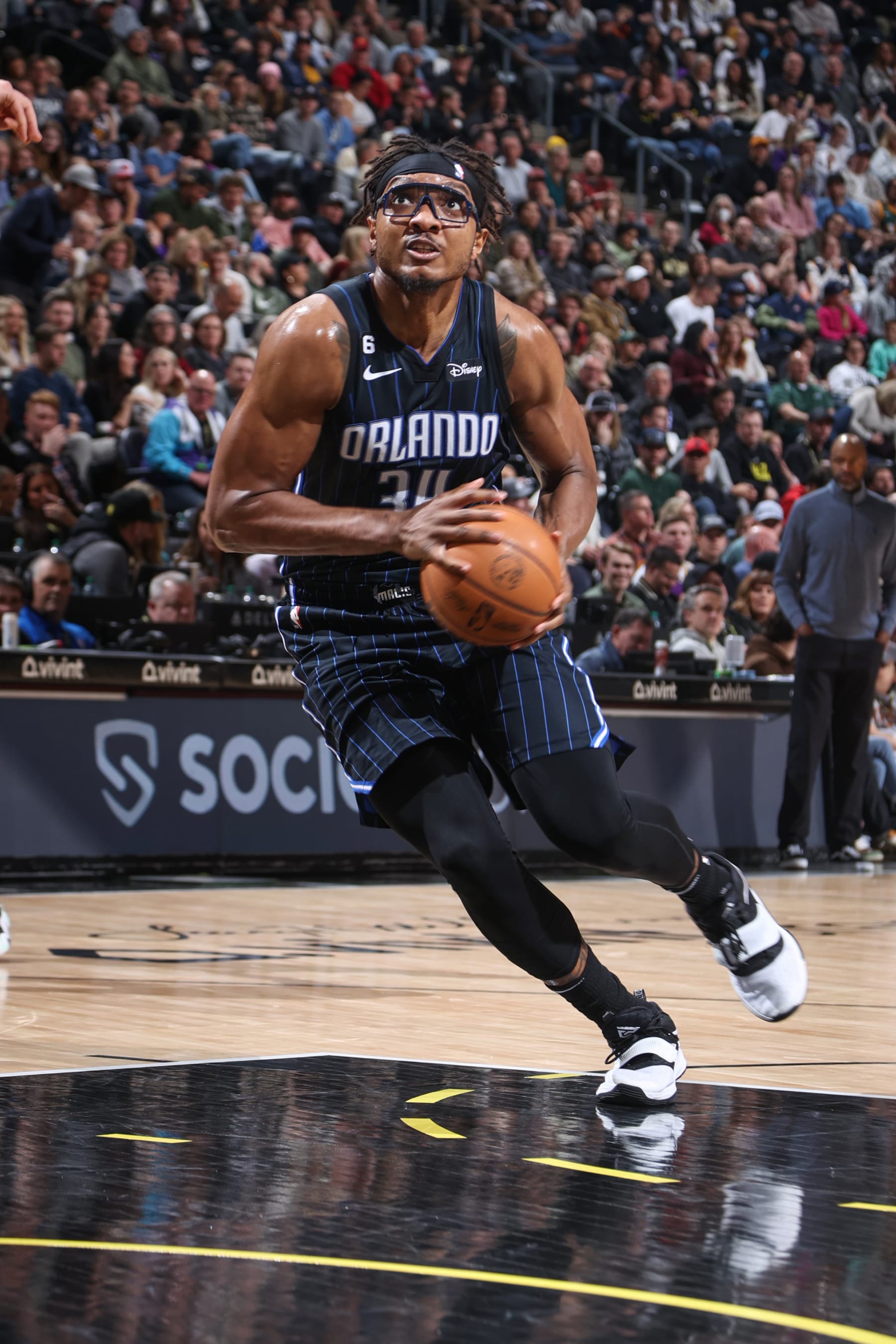 SALT LAKE CITY, UT - JANUARY 13:  Wendell Carter Jr. #34 of the Orlando Magic drives to the basket during the game against the Utah Jazz on January 13, 2023 at vivint.SmartHome Arena in Salt Lake City, Utah. NOTE TO USER: User expressly acknowledges and agrees that, by downloading and or using this Photograph, User is consenting to the terms and conditions of the Getty Images License Agreement. Mandatory Copyright Notice: Copyright 2023 NBAE (Photo by Melissa Majchrzak/NBAE via Getty Images)