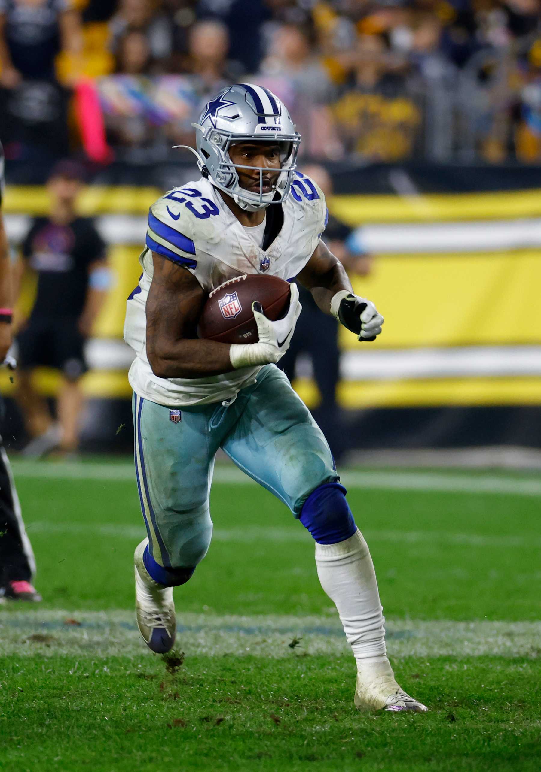 PITTSBURGH, PA - OCTOBER 06: Rico Dowdle #23 of the Dallas Cowboys in action against the Pittsburgh Steelers during the game on October 6, 2024 at Acrisure Stadium in Pittsburgh, Pennsylvania. (Photo by Justin K. Aller/Getty Images) PITTSBURGH, PA - OCTOBER 06: Rico Dowdle #23 of the Dallas Cowboys in action against the Pittsburgh Steelers during the game on October 6, 2024 at Acrisure Stadium in Pittsburgh, Pennsylvania. (Photo by Justin K. Aller/Getty Images)