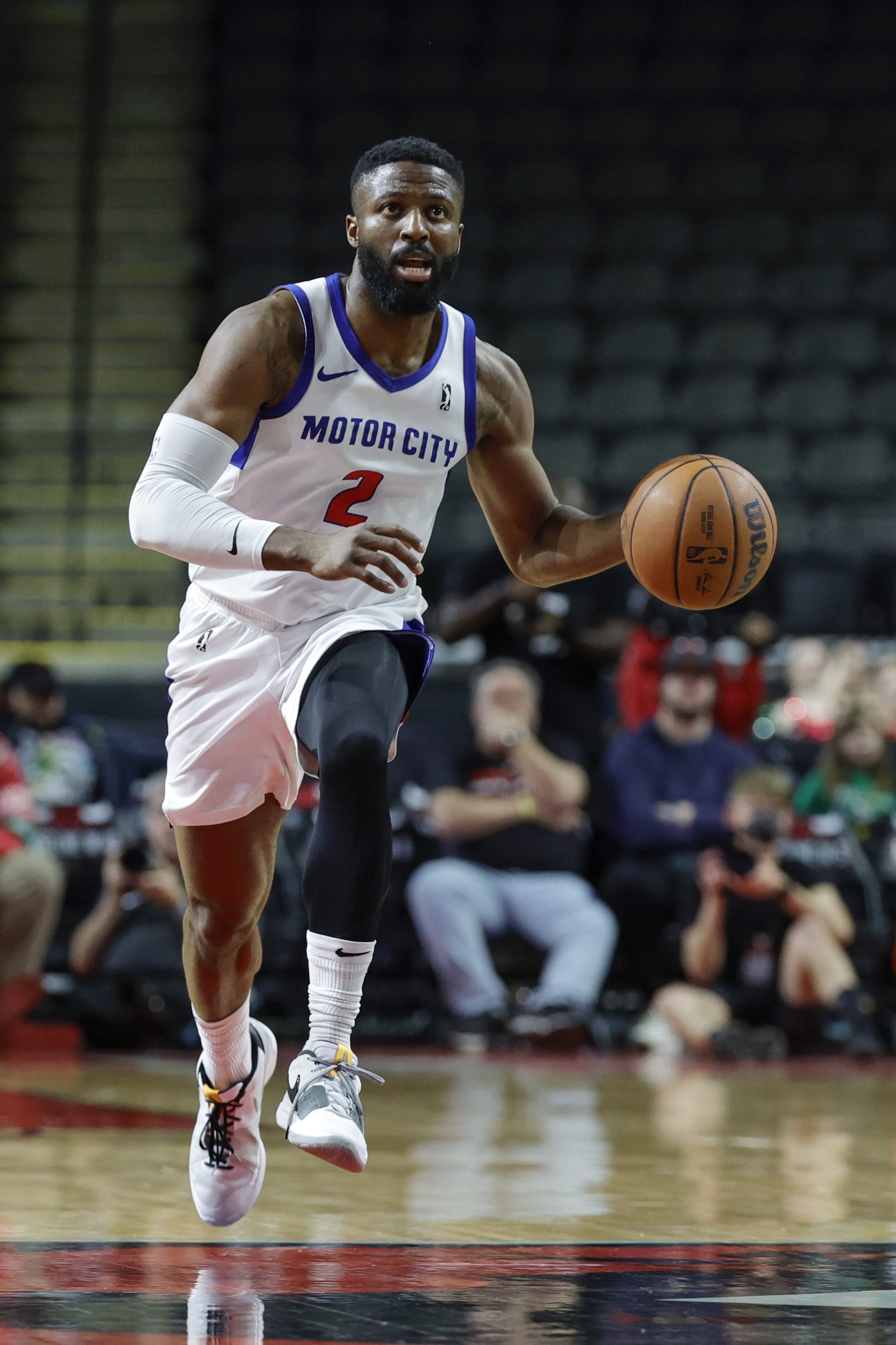 HOFFMAN ESTATES, IL - DECEMBER 17: David Nwaba #2 of the Motor City Cruise dribbles the ball during the game against the Windy City Bulls in the second half of an NBA G-League game on December 17, 2023 at NOW Arena in Hoffman Estates, Illinois. NOTE TO USER: User expressly acknowledges and agrees that, by downloading and or using this photograph, User is consenting to the terms and conditions of the Getty Images License Agreement. Mandatory Copyright Notice: Copyright 2023 NBAE (Photo by Kamil Krzaczynski/NBAE via Getty Images)