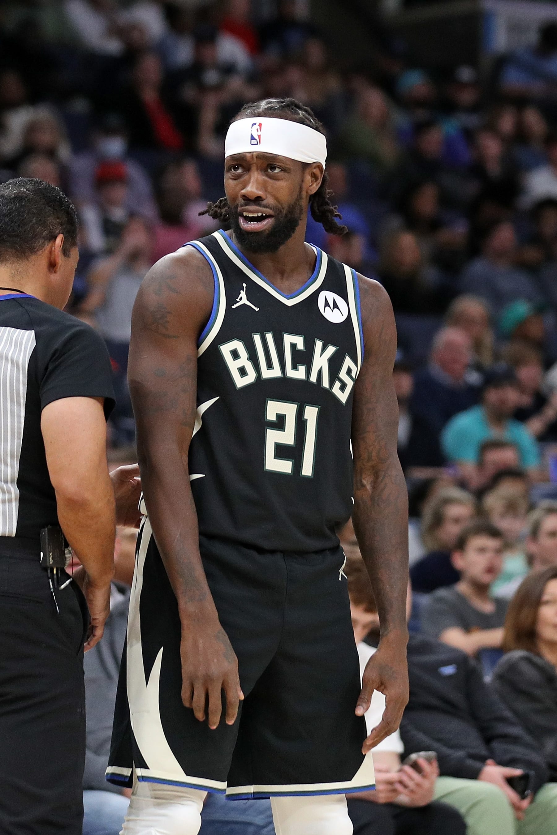 MEMPHIS, TENNESSEE - FEBRUARY 15: Patrick Beverley #21 of the Milwaukee Bucks reacts during the game \M at FedExForum on February 15, 2024 in Memphis, Tennessee. NOTE TO USER: User expressly acknowledges and agrees that, by downloading and or using this photograph, User is consenting to the terms and conditions of the Getty Images License Agreement. (Photo by Justin Ford/Getty Images)