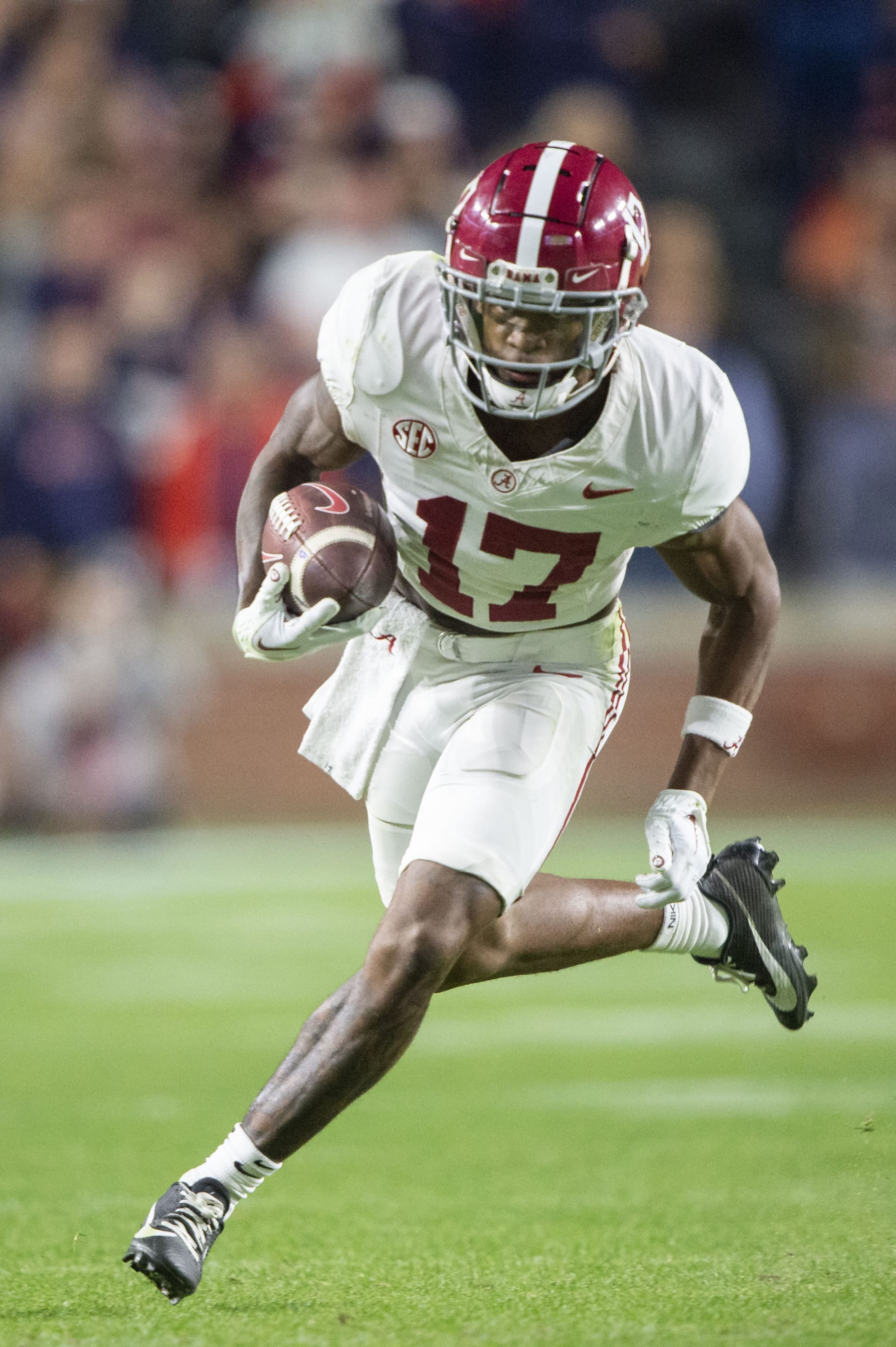 AUBURN, ALABAMA - NOVEMBER 25: Wide receiver Isaiah Bond #17 of the Alabama Crimson Tide during their game against the Auburn Tigers at Jordan-Hare Stadium on November 25, 2023 in Auburn, Alabama. (Photo by Michael Chang/Getty Images)