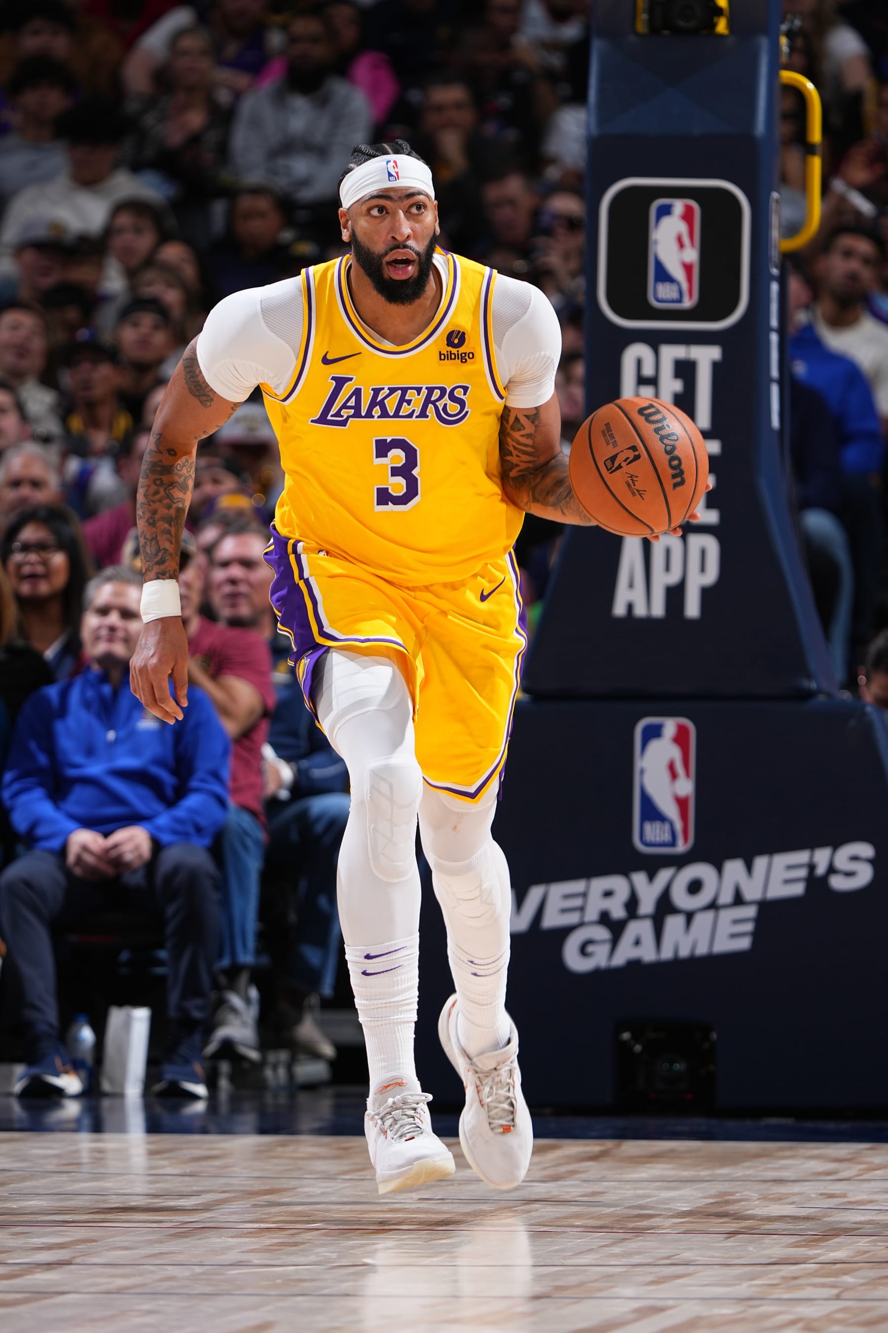 DENVER, CO - OCTOBER 24: Anthony Davis #3 of the Los Angeles Lakers dribbles the ball during the game against the Denver Nuggets on October 24, 2023 at the Ball Arena in Denver, Colorado. NOTE TO USER: User expressly acknowledges and agrees that, by downloading and/or using this Photograph, user is consenting to the terms and conditions of the Getty Images License Agreement. Mandatory Copyright Notice: Copyright 2023 NBAE (Photo by Garrett Ellwood/NBAE via Getty Images)