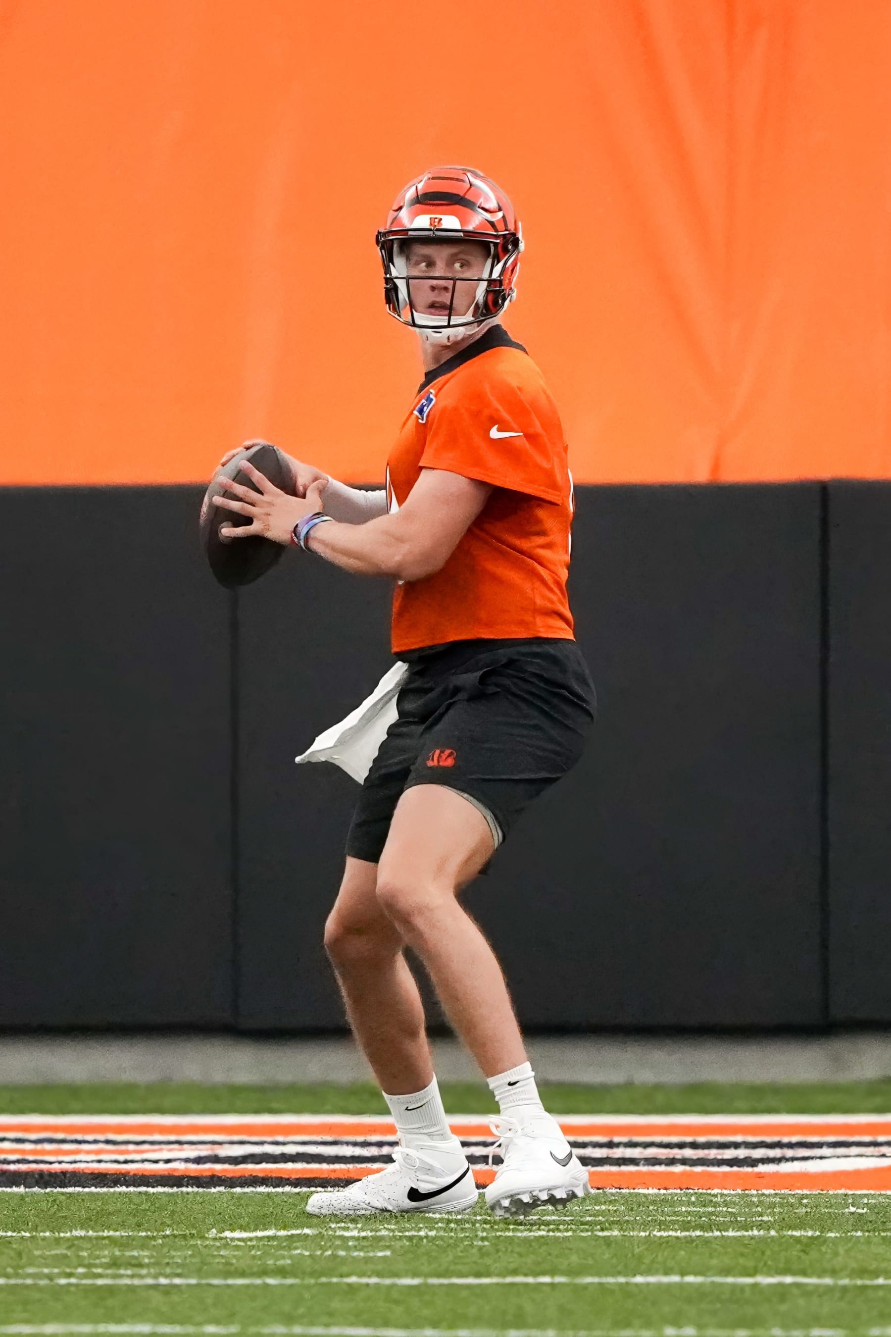 CINCINNATI, OHIO - JUNE 12: Joe Burrow #9 of the Cincinnati Bengals participates in a drill during mandatory minicamp at the IEL Indoor Facility on June 12, 2024 in Cincinnati, Ohio. (Photo by Dylan Buell/Getty Images)