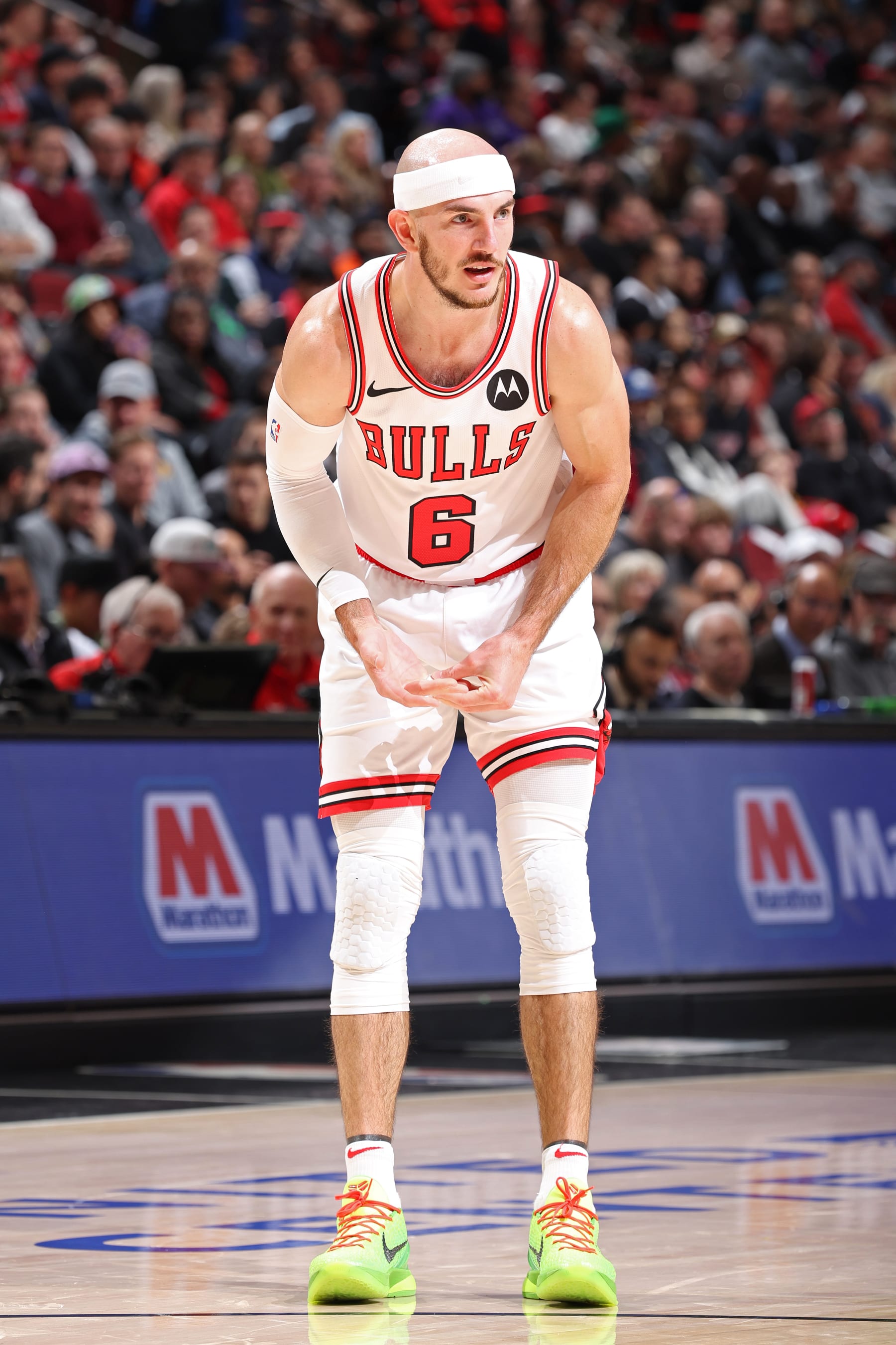 CHICAGO, IL - NOVEMBER 15: Alex Caruso #6 of the Chicago Bulls looks on during the game against the Orlando Magic on November 15, 2023 at United Center in Chicago, Illinois. NOTE TO USER: User expressly acknowledges and agrees that, by downloading and or using this photograph, User is consenting to the terms and conditions of the Getty Images License Agreement. Mandatory Copyright Notice: Copyright 2023 NBAE (Photo by Jeff Haynes/NBAE via Getty Images)