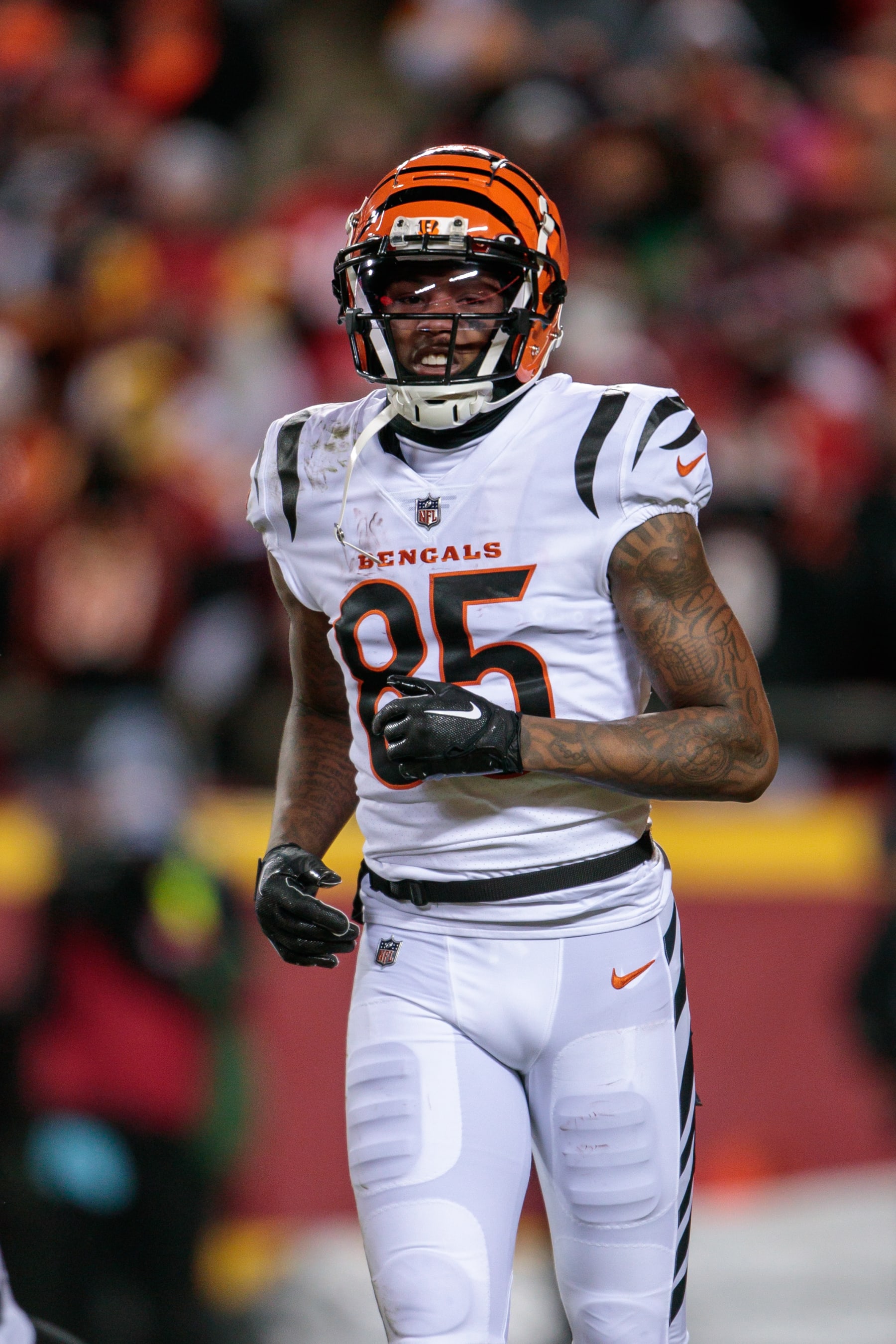 KANSAS CITY, MO - JANUARY 29: Cincinnati Bengals wide receiver Tee Higgins (85) on the field between plays during the game against the Kansas City Chiefs on January 29th, 2023 at Arrowhead Stadium in Kansas City, Missouri. (Photo by William Purnell/Icon Sportswire via Getty Images)