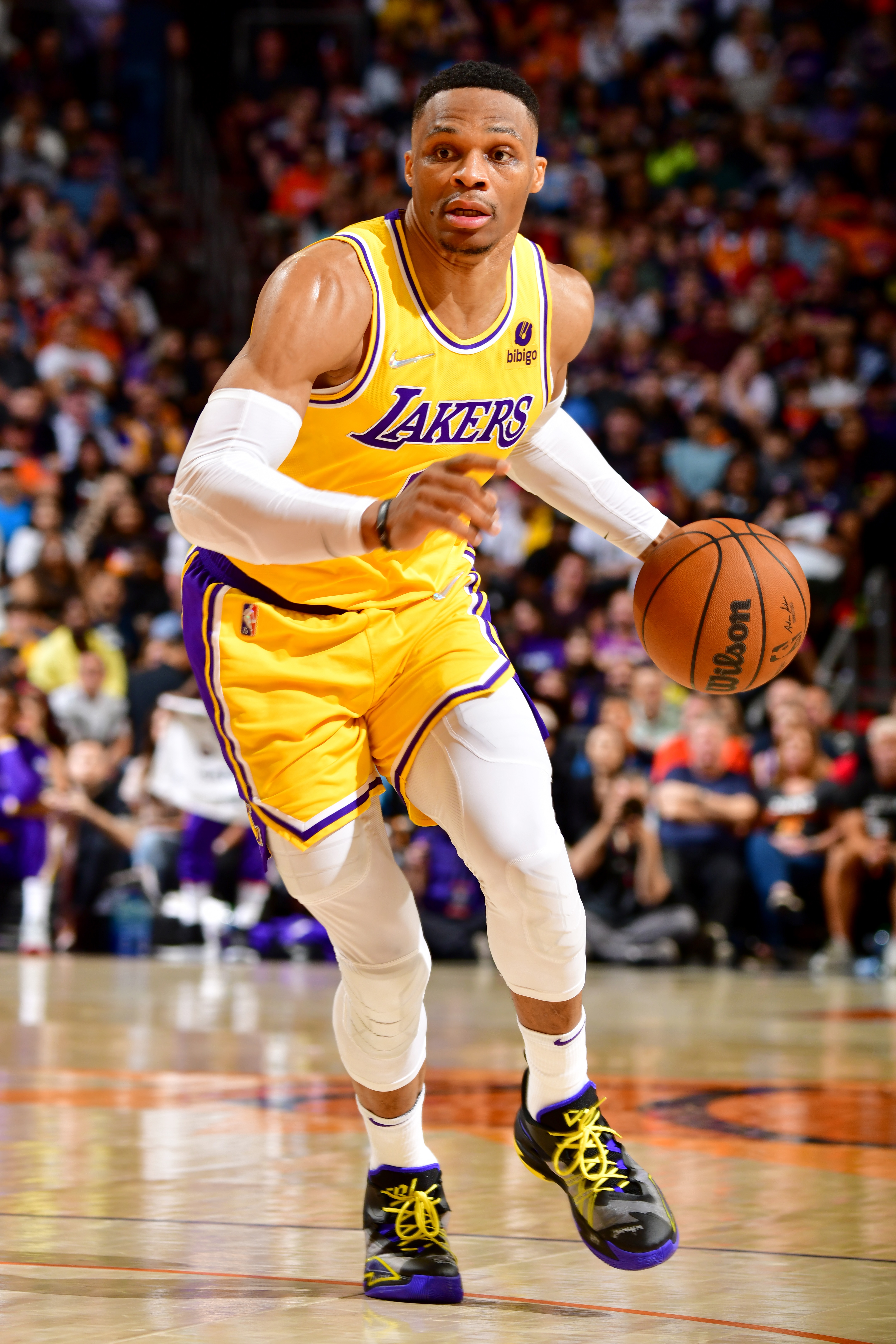 PHOENIX, AZ - APRIL 5: Russell Westbrook #0 of the Los Angeles Lakers dribbles the ball during the game against the Phoenix Suns on April 5, 2022 at Footprint Center in Phoenix, Arizona. NOTE TO USER: User expressly acknowledges and agrees that, by downloading and or using this photograph, user is consenting to the terms and conditions of the Getty Images License Agreement. Mandatory Copyright Notice: Copyright 2022 NBAE (Photo by Barry Gossage/NBAE via Getty Images)