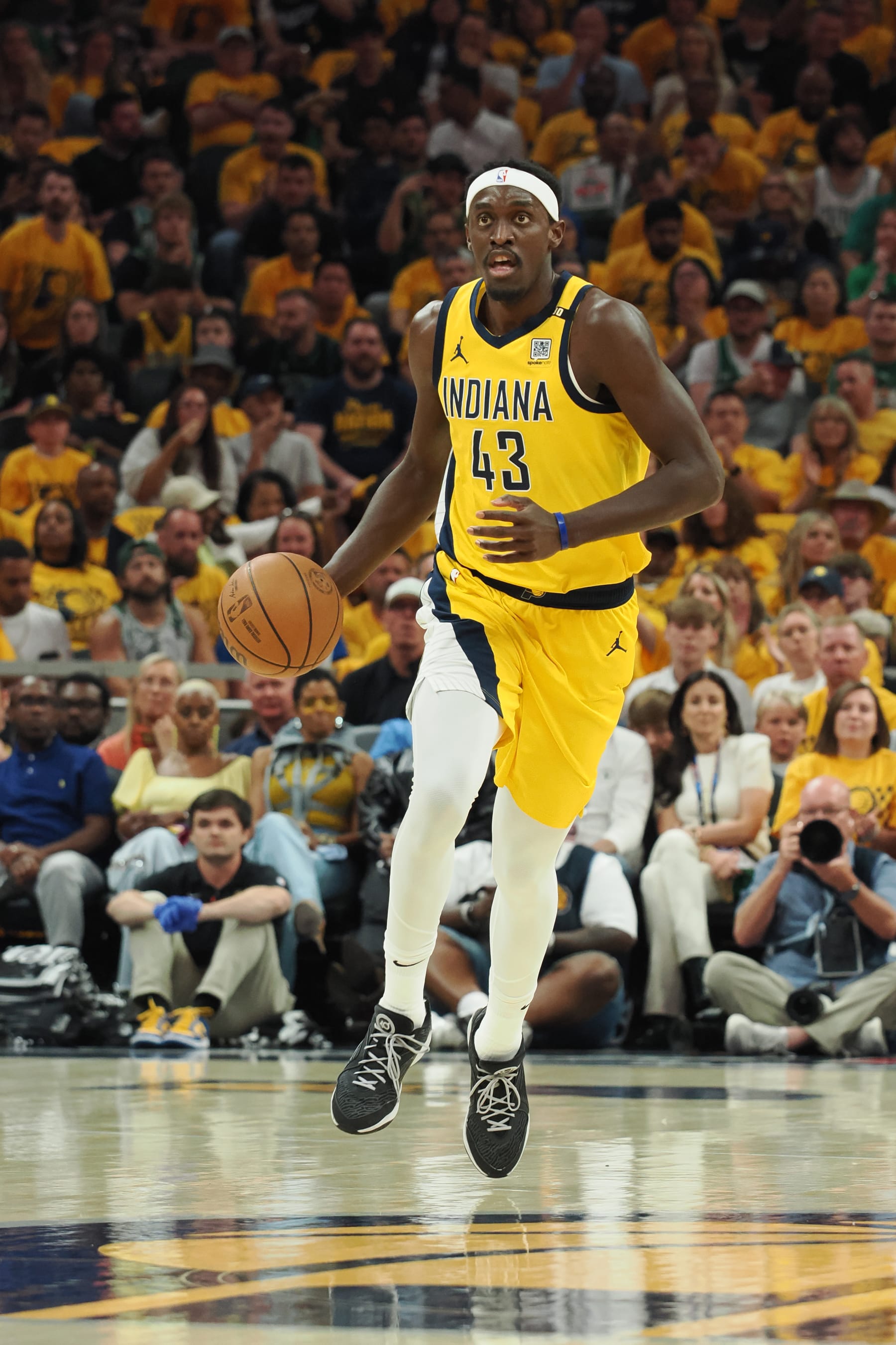 INDIANAPOLIS, IN - MAY 25: Pascal Siakam #43 of the Indiana Pacers dribbles the ball during the game against the Boston Celtics during Game 3 of the Eastern Conference Finals on May 25, 2024 at Gainbridge Fieldhouse in Indianapolis, Indiana. NOTE TO USER: User expressly acknowledges and agrees that, by downloading and or using this Photograph, user is consenting to the terms and conditions of the Getty Images License Agreement. Mandatory Copyright Notice: Copyright 2024 NBAE (Photo by Ron Hoskins/NBAE via Getty Images)