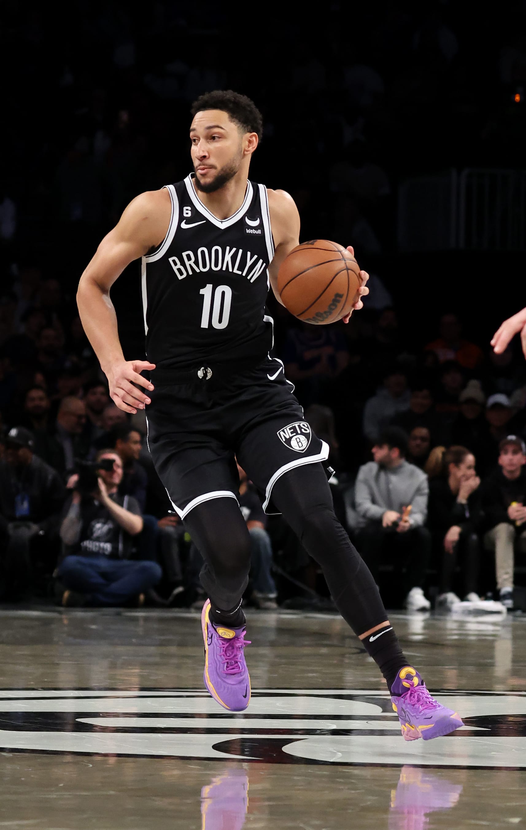 NEW YORK, NEW YORK - NOVEMBER 09:  Ben Simmons #10 of the Brooklyn Nets dribbles against the New York Knicks during their game at Barclays Center on November 09, 2022 in New York City.  User expressly acknowledges and agrees that, by downloading and or using this photograph, User is consenting to the terms and conditions of the Getty Images License Agreement.  (Photo by Al Bello/Getty Images)