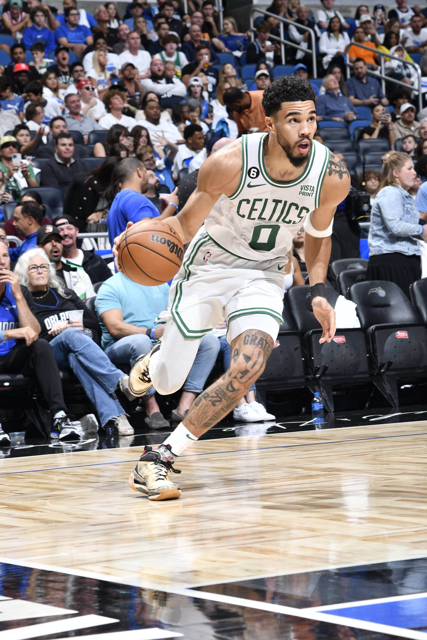 ORLANDO, FL - OCTOBER 22: Jayson Tatum #0 of the Boston Celtics drives to the basket during the game against the Orlando Magic on October 22, 2022 at Amway Center in Orlando, Florida. NOTE TO USER: User expressly acknowledges and agrees that, by downloading and or using this photograph, User is consenting to the terms and conditions of the Getty Images License Agreement. Mandatory Copyright Notice: Copyright 2022 NBAE (Photo by Fernando Medina/NBAE via Getty Images)