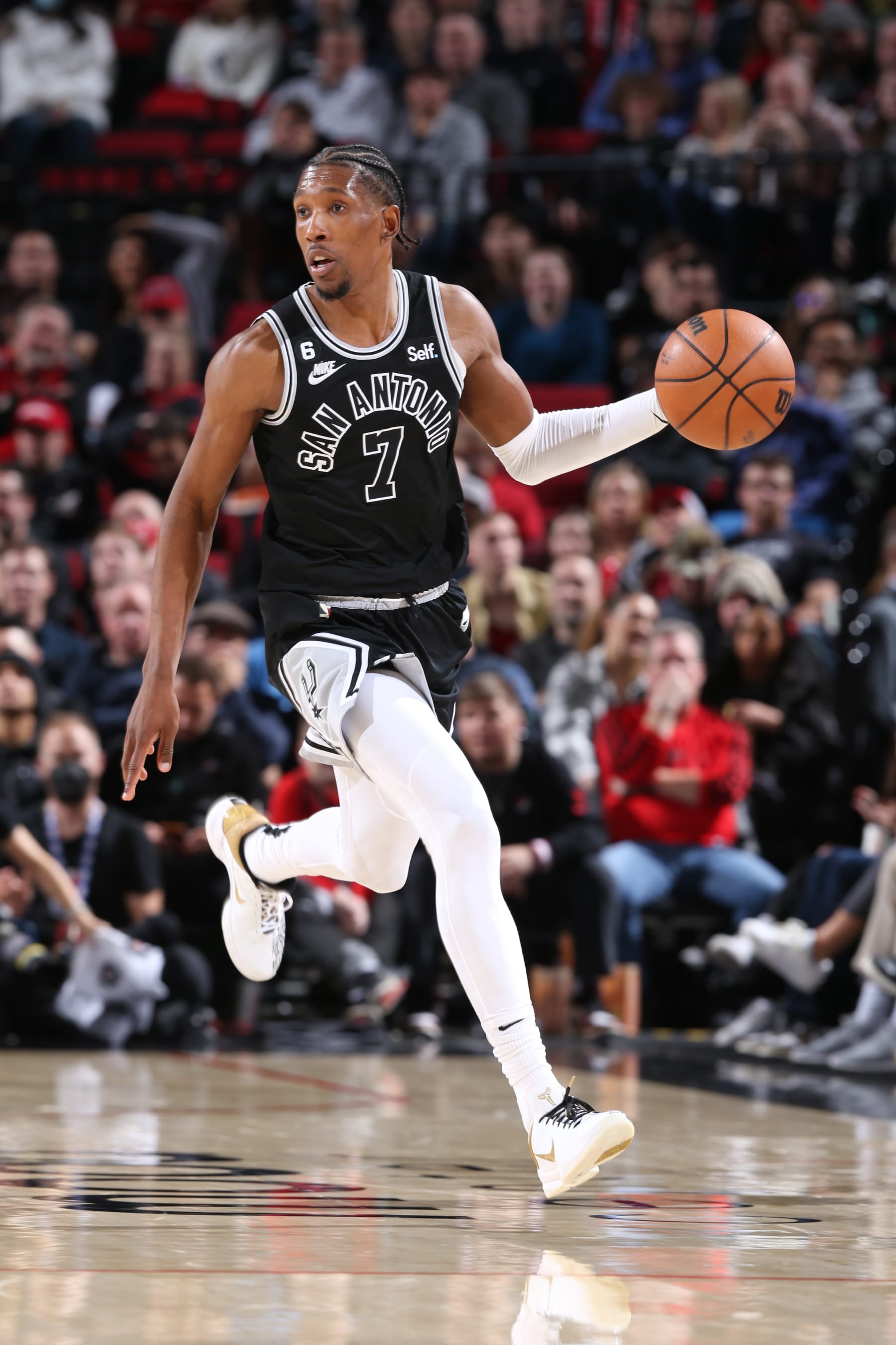 PORTLAND, OR - JANUARY 23: Josh Richardson #7 of the San Antonio Spurs dribbles the ball during the game against the Portland Trail Blazers on January 23, 2023 at the Moda Center Arena in Portland, Oregon. NOTE TO USER: User expressly acknowledges and agrees that, by downloading and or using this photograph, user is consenting to the terms and conditions of the Getty Images License Agreement. Mandatory Copyright Notice: Copyright 2023 NBAE (Photo by Sam Forencich/NBAE via Getty Images)