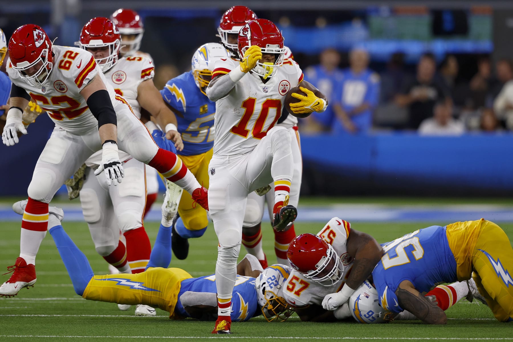 INGLEWOOD, CALIFORNIA - NOVEMBER 20: Isiah Pacheco #10 of the Kansas City Chiefs runs the ball during the first quarter in the game against the Los Angles Chargers at SoFi Stadium on November 20, 2022 in Inglewood, California. (Photo by Ronald Martinez/Getty Images)