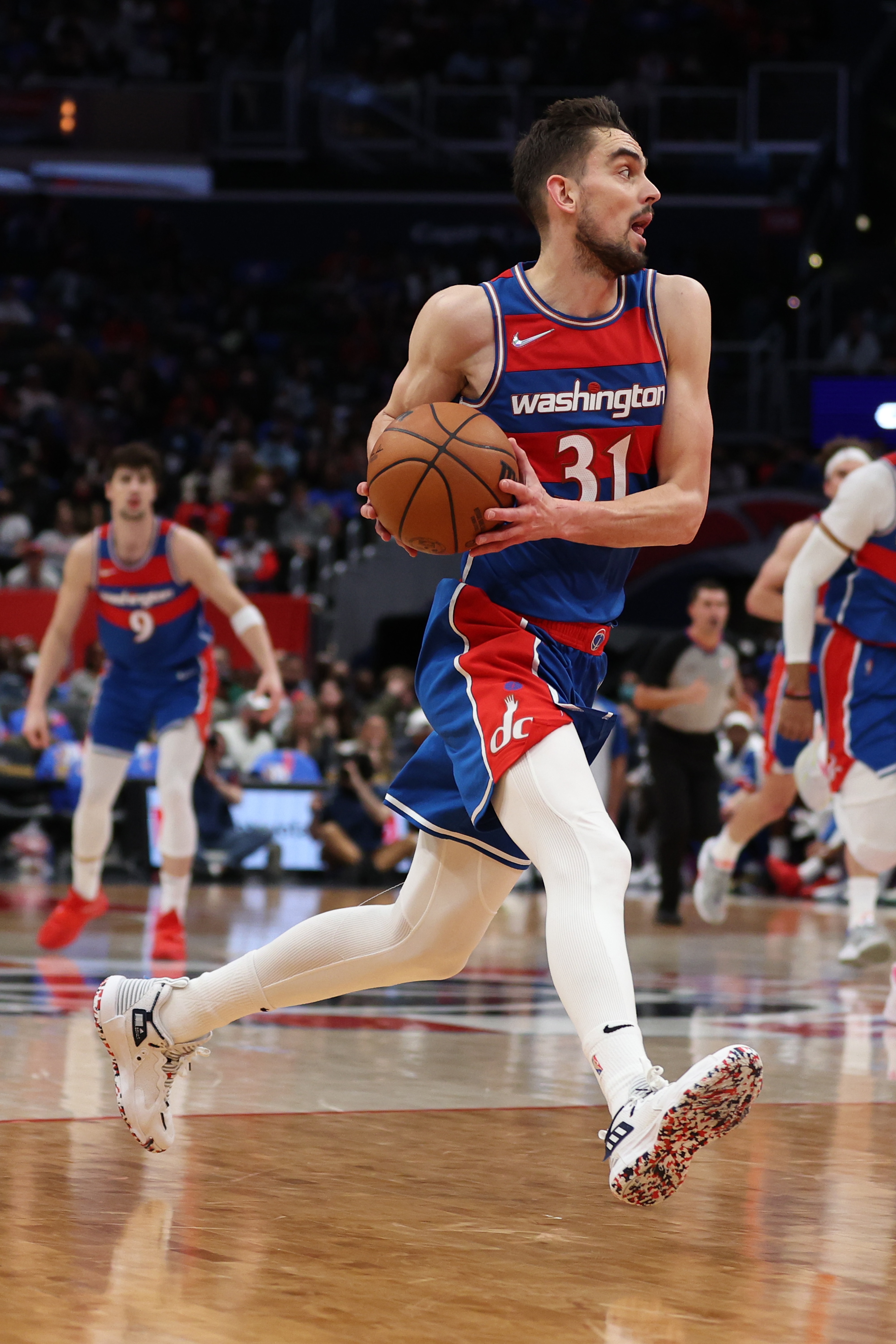 WASHINGTON, DC - APRIL 08: Tomas Satoransky #31 of the Washington Wizards in action against the New York Knicks during the second half at Capital One Arena on April 08, 2022 in Washington, DC. NOTE TO USER: User expressly acknowledges and agrees that, by downloading and or using this photograph, User is consenting to the terms and conditions of the Getty Images License Agreement. (Photo by Patrick Smith/Getty Images)