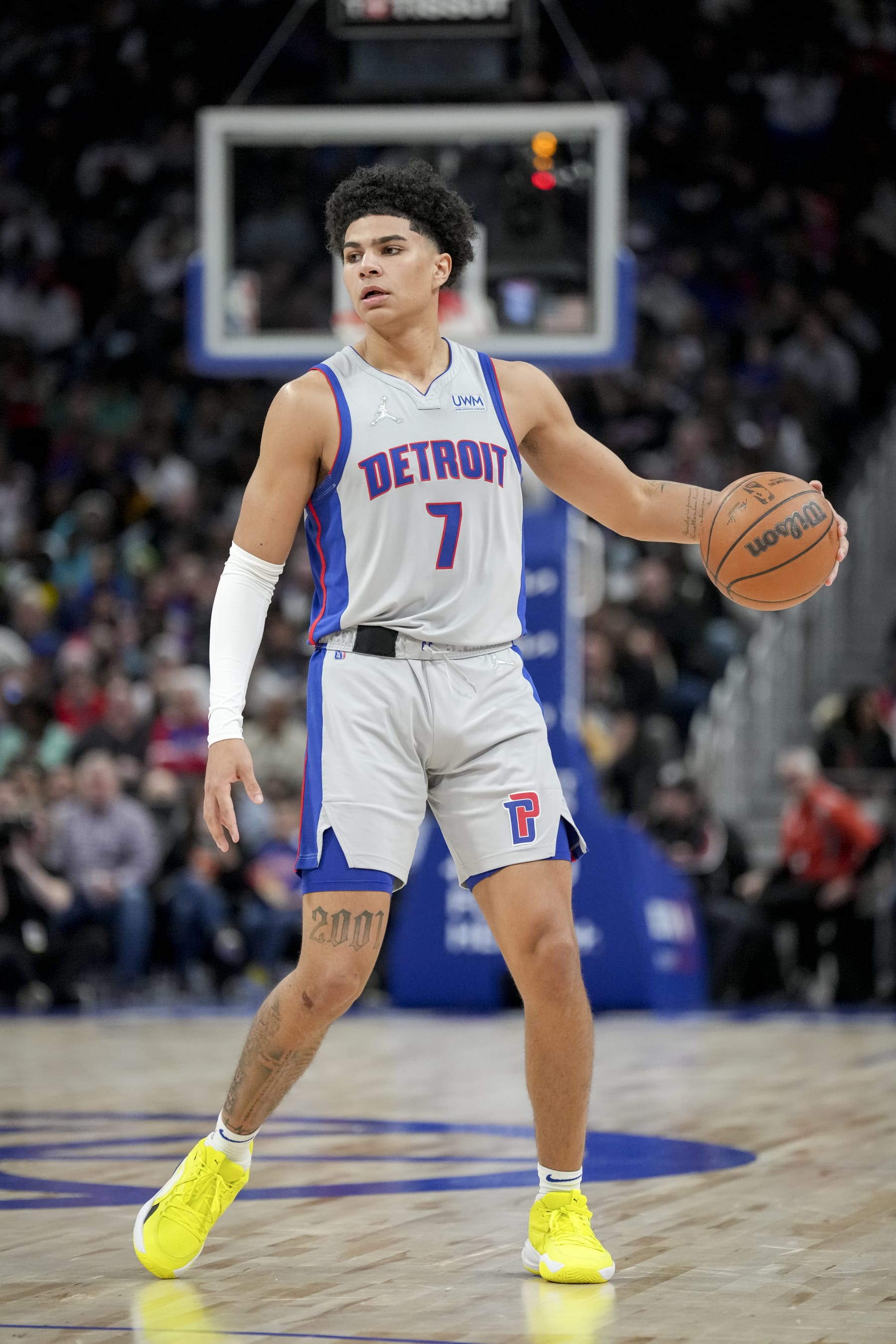 DETROIT, MICHIGAN - MARCH 31: Killian Hayes #7 of the Detroit Pistons handles the ball against the Philadelphia 76ers during the third quarter at Little Caesars Arena on March 31, 2022 in Detroit, Michigan. NOTE TO USER: User expressly acknowledges and agrees that, by downloading and or using this photograph, User is consenting to the terms and conditions of the Getty Images License Agreement. (Photo by Nic Antaya/Getty Images)