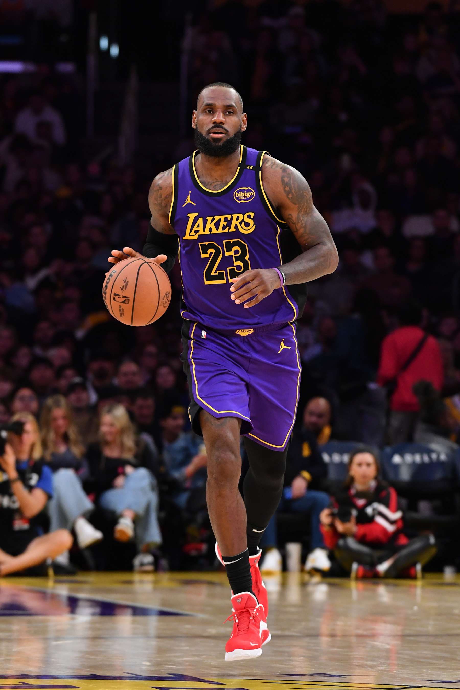 Lakers F LeBron James (ankle) sitting out vs. Jazz | Reuters, image size:1800x2700