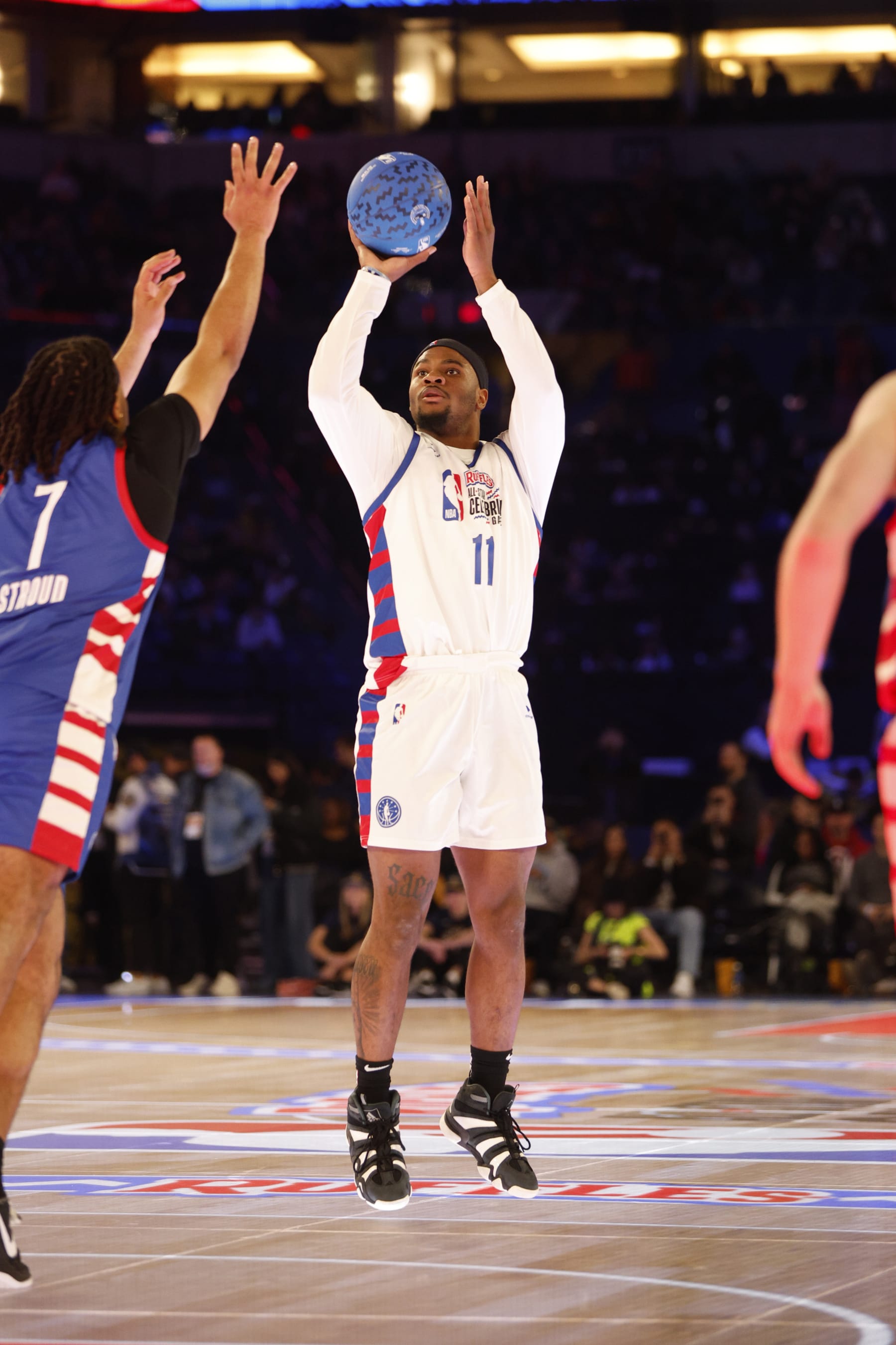 INDIANAPOLIS, IN - FEBRUARY 16: Micah Parsons #11 of Team Shannon shoots the ball during the game against Team Stephen A during the Ruffles NBA All-Star Celebrity Game as part of NBA All-Star Weekend on Friday, February 16, 2024 at Lucas Oil Stadium in Indianapolis, Indiana. NOTE TO USER: User expressly acknowledges and agrees that, by downloading and/or using this Photograph, user is consenting to the terms and conditions of the Getty Images License Agreement. Mandatory Copyright Notice: Copyright 2024 NBAE (Photo by Brian Sevald/NBAE via Getty Images)