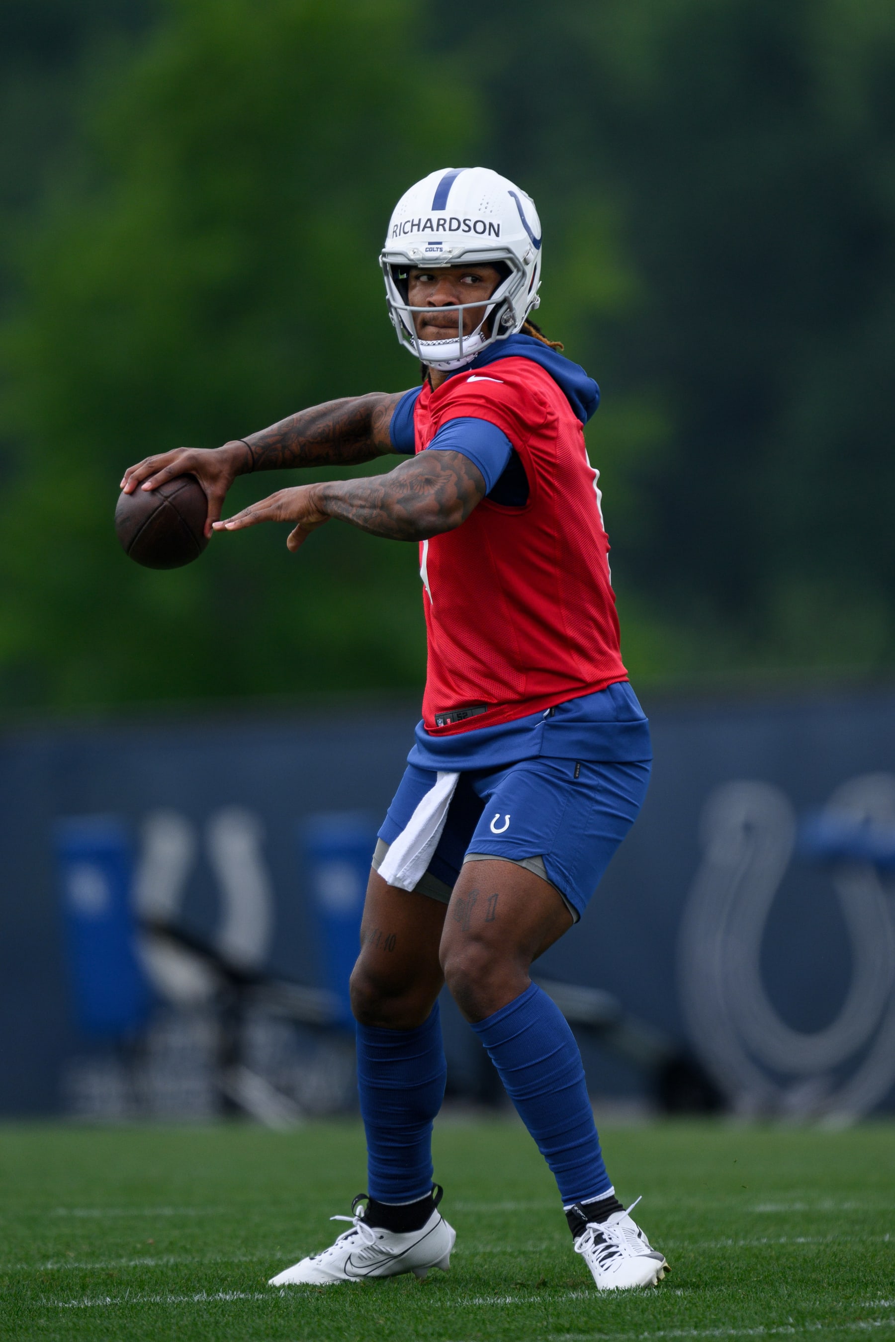 INDIANAPOLIS, IN - JUNE 14: Indianapolis Colts quarterback Anthony Richardson (5) runs through a drill during the Indianapolis Colts Minicamp on June 14, 2023 at the Indiana Farm Bureau Football Center in Indianapolis, IN. (Photo by Zach Bolinger/Icon Sportswire via Getty Images)