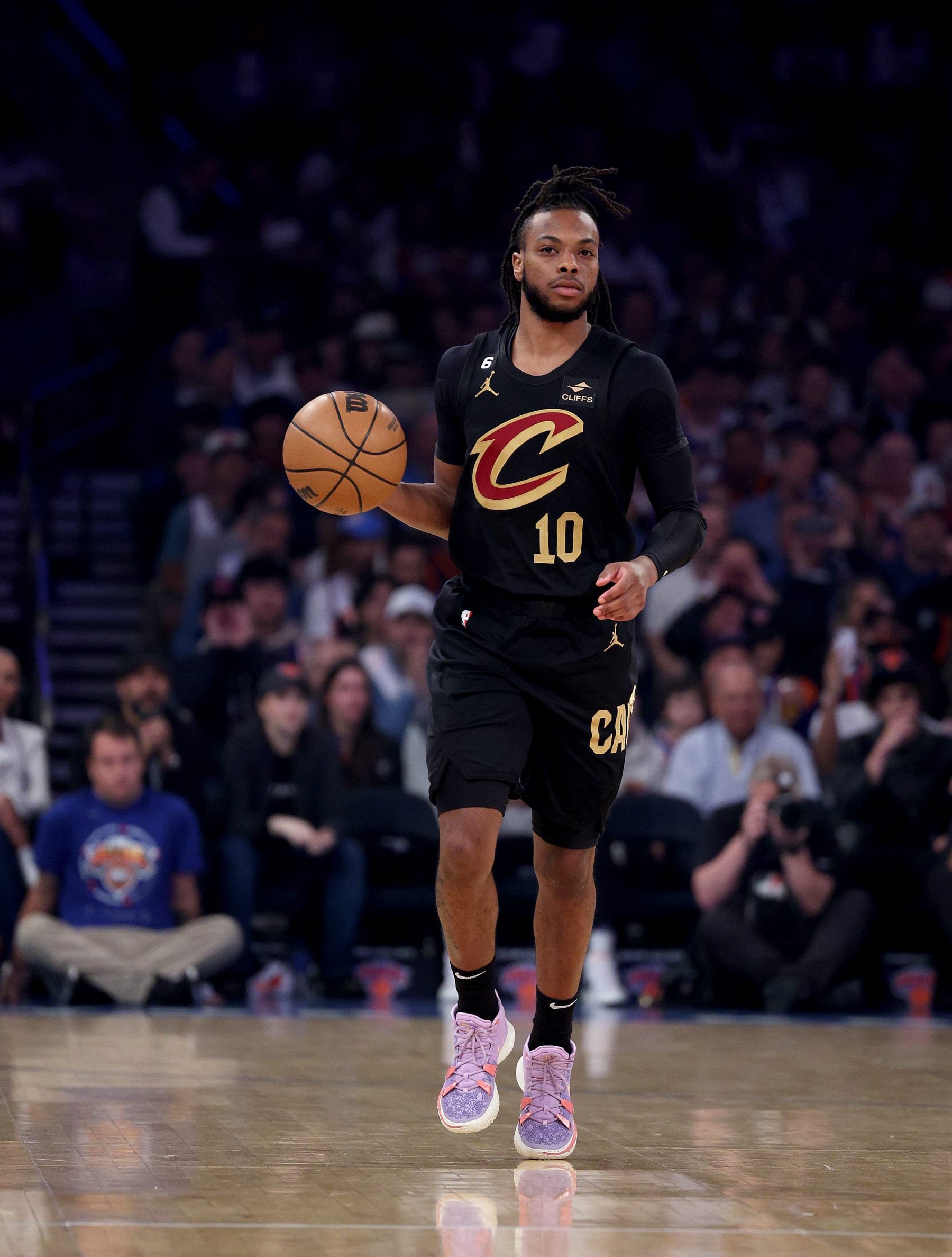 NEW YORK, NEW YORK - APRIL 23: Darius Garland #10 of the Cleveland Cavaliers leads the offense in the first half against the New York Knicks during Game Four of the Eastern Conference First Round Playoffs at Madison Square Garden on April 23, 2023 in New York City. NOTE TO USER: User expressly acknowledges and agrees that, by downloading and or using this photograph, User is consenting to the terms and conditions of the Getty Images License Agreement. (Photo by Elsa/Getty Images)