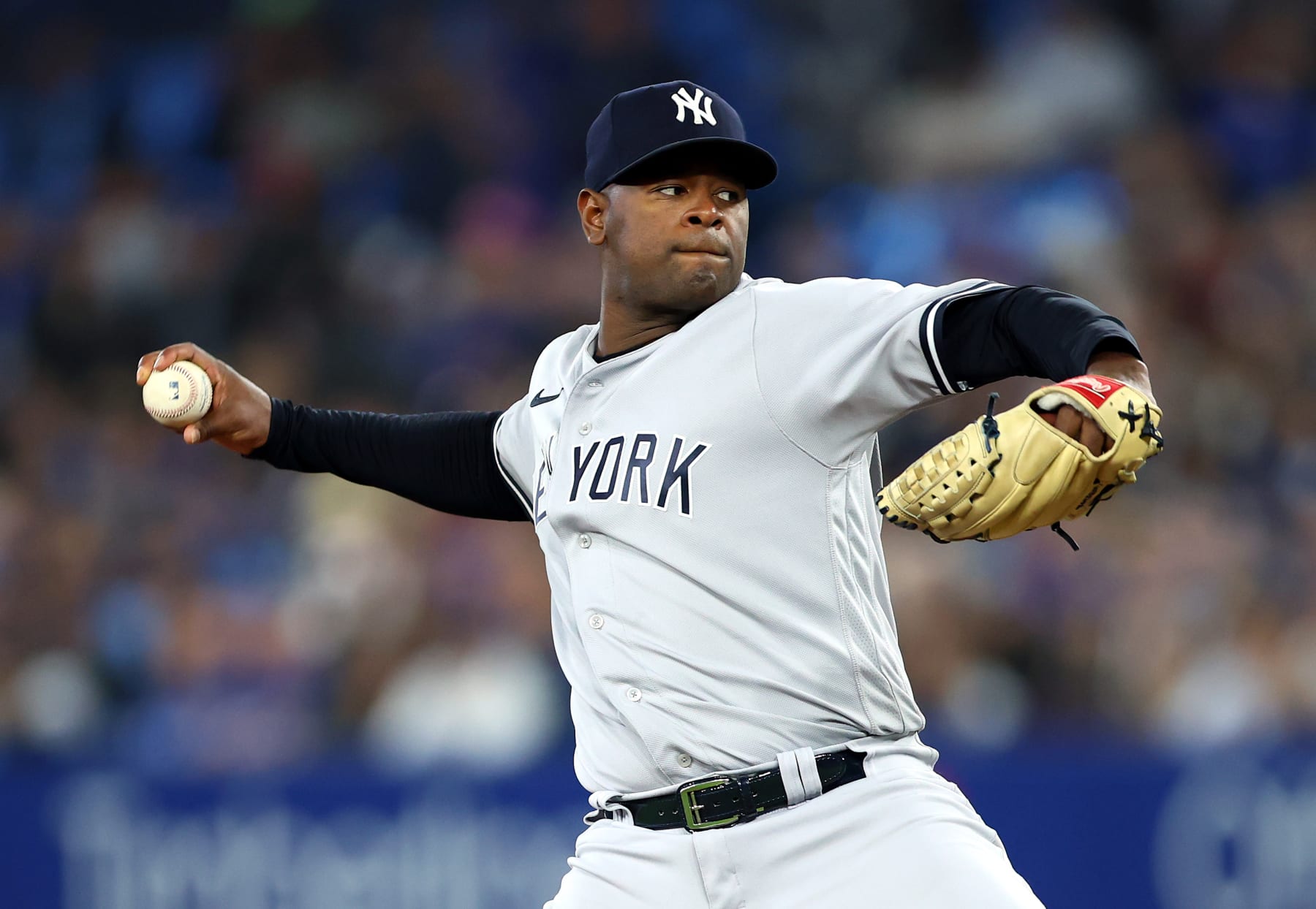 TORONTO, ON - SEPTEMBER 26:  Luis Severino #40 of the New York Yankees delivers a pitch in the second inning against the Toronto Blue Jays at Rogers Centre on September 26, 2022 in Toronto, Ontario, Canada.  (Photo by Vaughn Ridley/Getty Images)