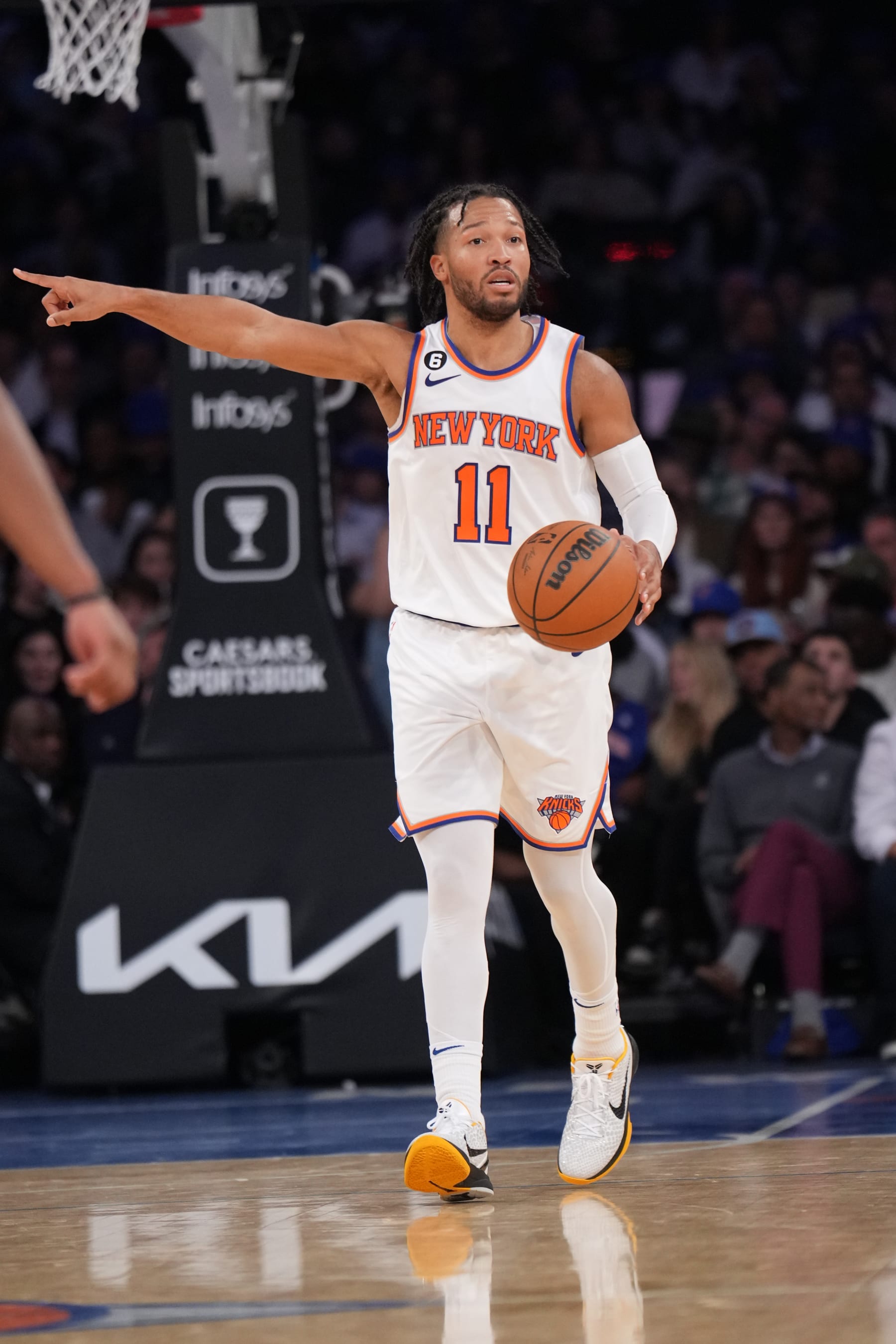 NEW YORK, NY - OCTOBER 26: Jalen Brunson #11 of the New York Knicks dribbles the ball during the game against the Charlotte Hornets on October 26, 2022 at Madison Square Garden in New York City, New York.  NOTE TO USER: User expressly acknowledges and agrees that, by downloading and or using this photograph, User is consenting to the terms and conditions of the Getty Images License Agreement. Mandatory Copyright Notice: Copyright 2022 NBAE  (Photo by Jesse D. Garrabrant/NBAE via Getty Images)
