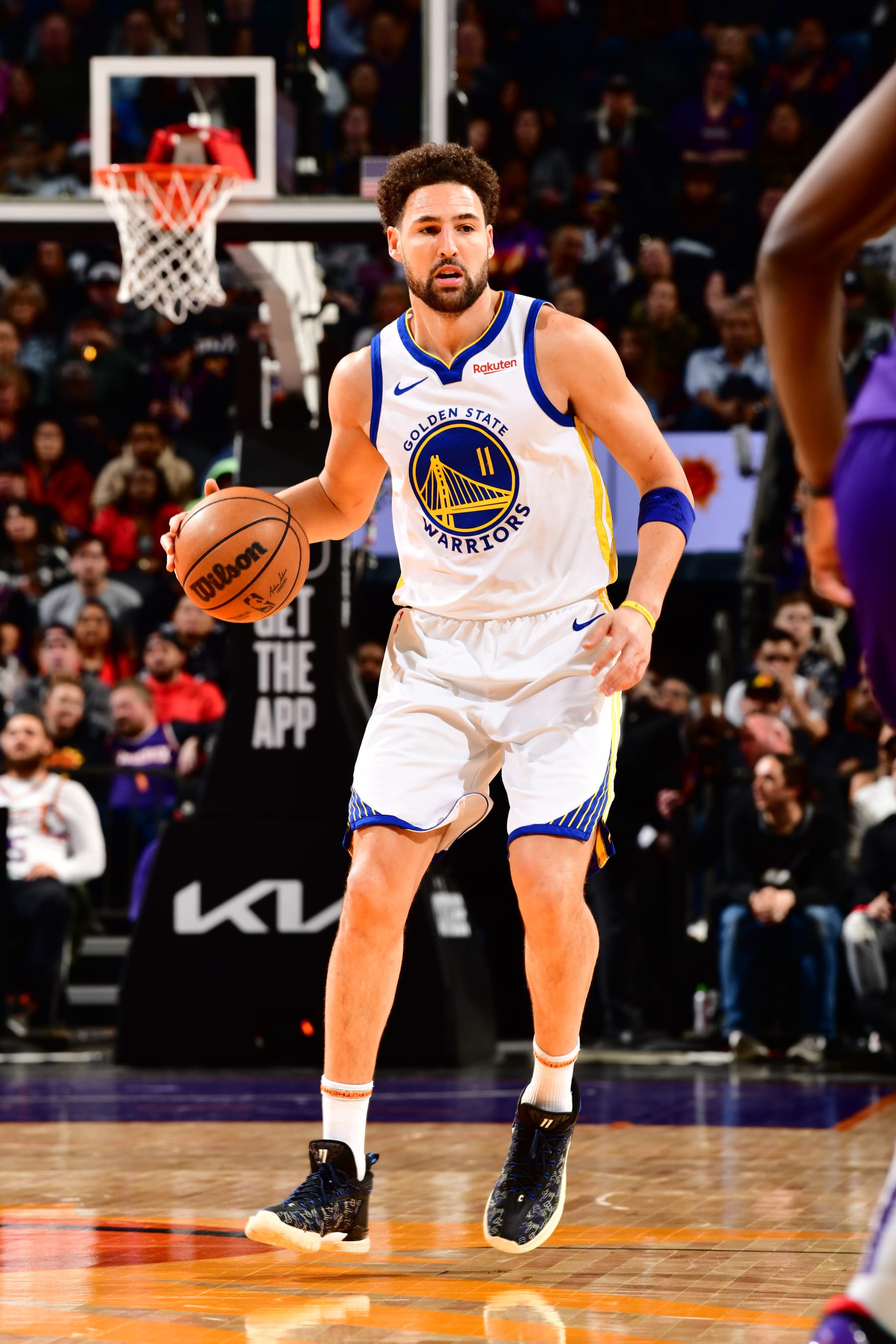 PHOENIX, AZ - DECEMBER 12: Klay Thompson #11 of the Golden State Warriors dribbles the ball during the game against the Phoenix Suns on December 12, 2023 at Footprint Center in Phoenix, Arizona. NOTE TO USER: User expressly acknowledges and agrees that, by downloading and or using this photograph, user is consenting to the terms and conditions of the Getty Images License Agreement. Mandatory Copyright Notice: Copyright 2023 NBAE (Photo by Barry Gossage/NBAE via Getty Images)