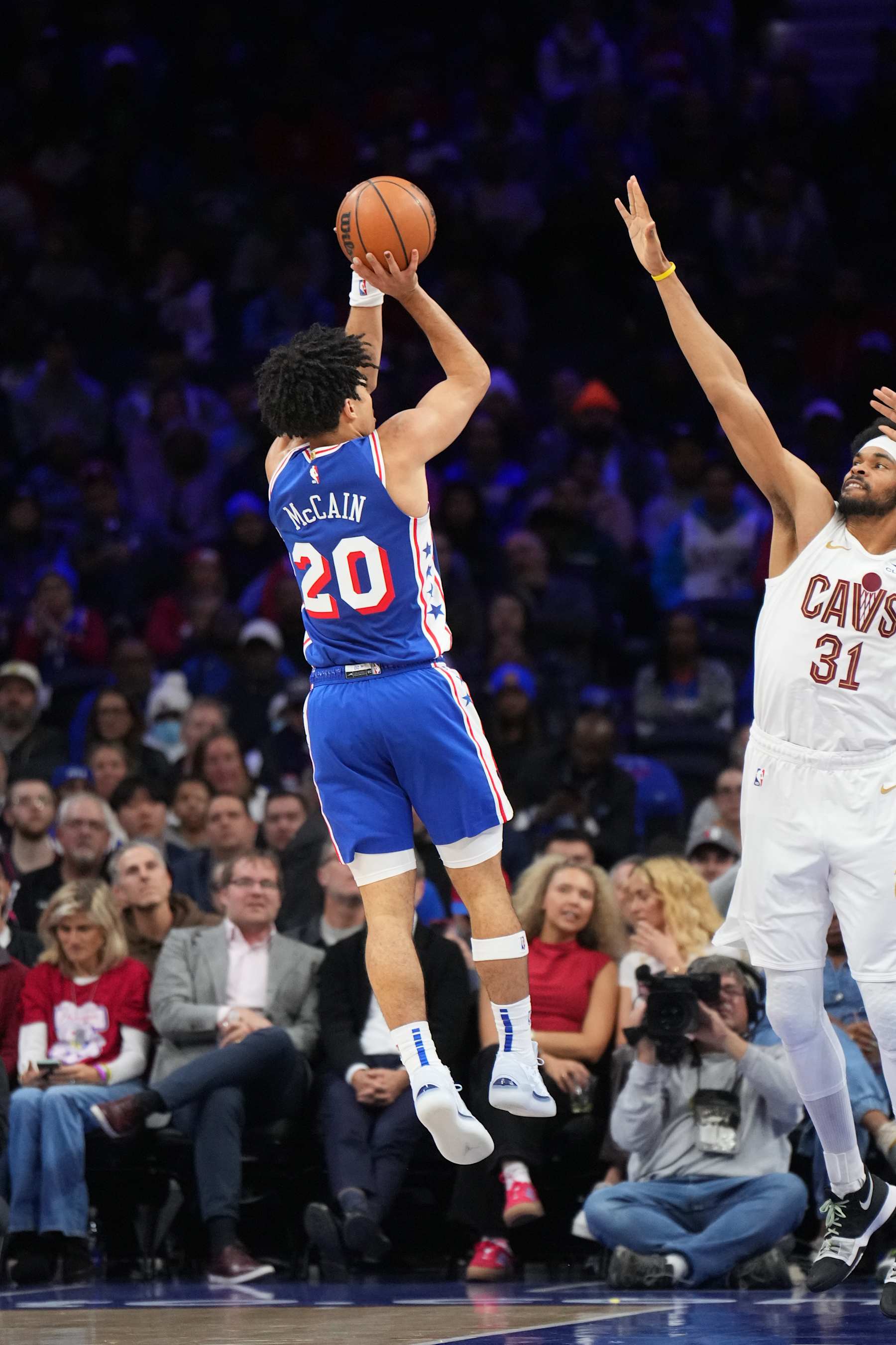 PHILADELPHIA, PA - NOVEMBER 13: Jared McCain #20 of the Philadelphia 76ers shoots the ball during the game against the Cleveland Cavaliers on November 13, 2024 at the Wells Fargo Center in Philadelphia, Pennsylvania NOTE TO USER: User expressly acknowledges and agrees that, by downloading and/or using this Photograph, user is consenting to the terms and conditions of the Getty Images License Agreement. Mandatory Copyright Notice: Copyright 2024 NBAE (Photo by Jesse D. Garrabrant/NBAE via Getty Images)