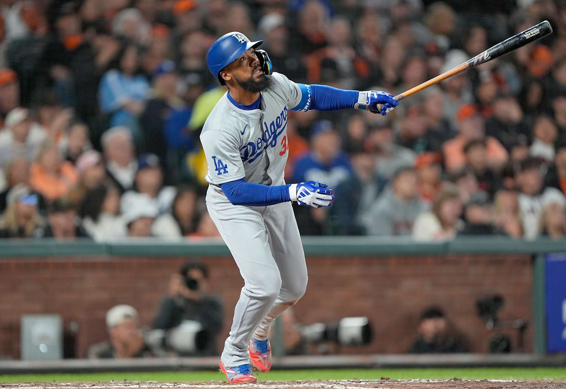 SAN FRANCISCO, CALIFORNIA - JUNE 28: Teoscar Hernández #37 of the Los Angeles Dodgers bats against the San Francisco Giants in the top of the eighth inning at Oracle Park on June 28, 2024 in San Francisco, California. (Photo by Thearon W. Henderson/Getty Images)