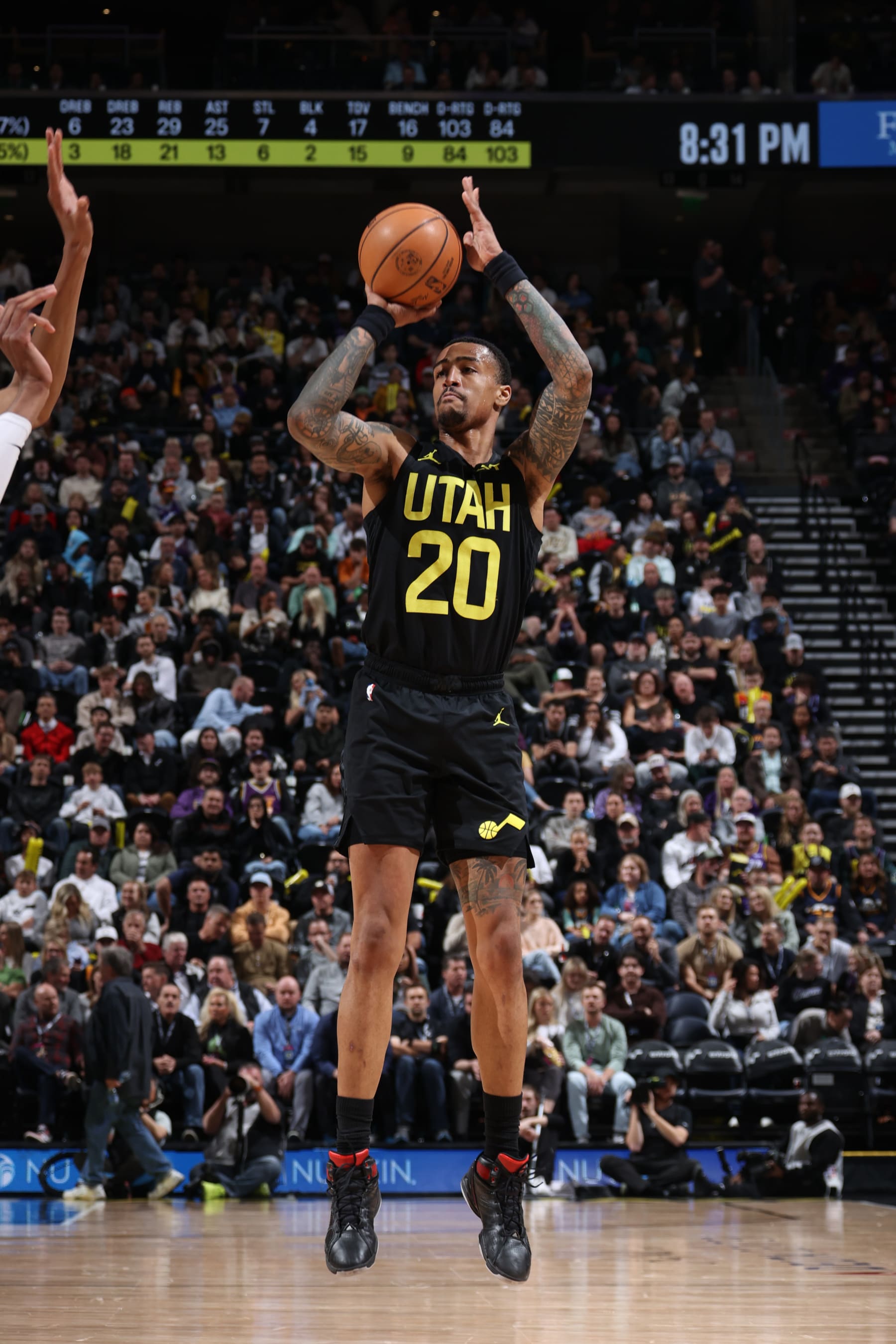 SALT LAKE CITY, UT - MARCH 27: John Collins #20 of the Utah Jazz shoots the ball during the game against the San Antonio Spurs on March 27, 2024 at Delta Center in Salt Lake City, Utah. NOTE TO USER: User expressly acknowledges and agrees that, by downloading and or using this Photograph, User is consenting to the terms and conditions of the Getty Images License Agreement. Mandatory Copyright Notice: Copyright 2024 NBAE (Photo by Melissa Majchrzak/NBAE via Getty Images)