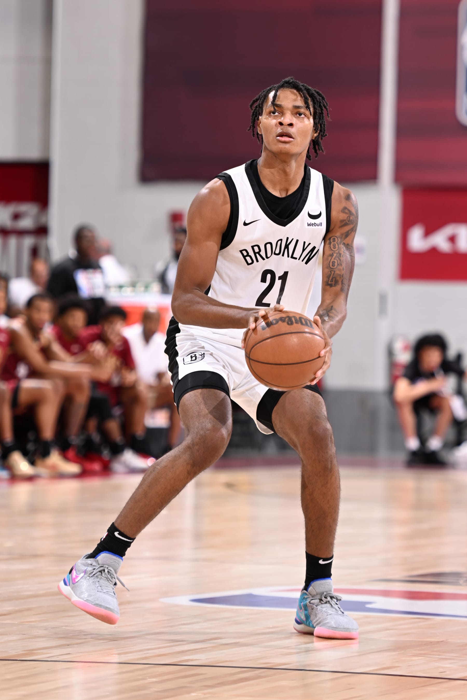 LAS VEGAS, NV - JULY 7: Noah Clowney #21 of the Brooklyn Nets handles the ball during the game against the Cleveland Cavaliers during the 2023 NBA Las Vegas Summer League on July 7, 2023 at the Cox Pavilion in Las Vegas, Nevada. NOTE TO USER: User expressly acknowledges and agrees that, by downloading and or using this photograph, User is consenting to the terms and conditions of the Getty Images License Agreement. Mandatory Copyright Notice: Copyright 2023 NBAE (Photo by Logan Riely/NBAE via Getty Images) LAS VEGAS, NV - JULY 7: Noah Clowney #21 of the Brooklyn Nets handles the ball during the game against the Cleveland Cavaliers during the 2023 NBA Las Vegas Summer League on July 7, 2023 at the Cox Pavilion in Las Vegas, Nevada. NOTE TO USER: User expressly acknowledges and agrees that, by downloading and or using this photograph, User is consenting to the terms and conditions of the Getty Images License Agreement. Mandatory Copyright Notice: Copyright 2023 NBAE (Photo by Logan Riely/NBAE via Getty Images)