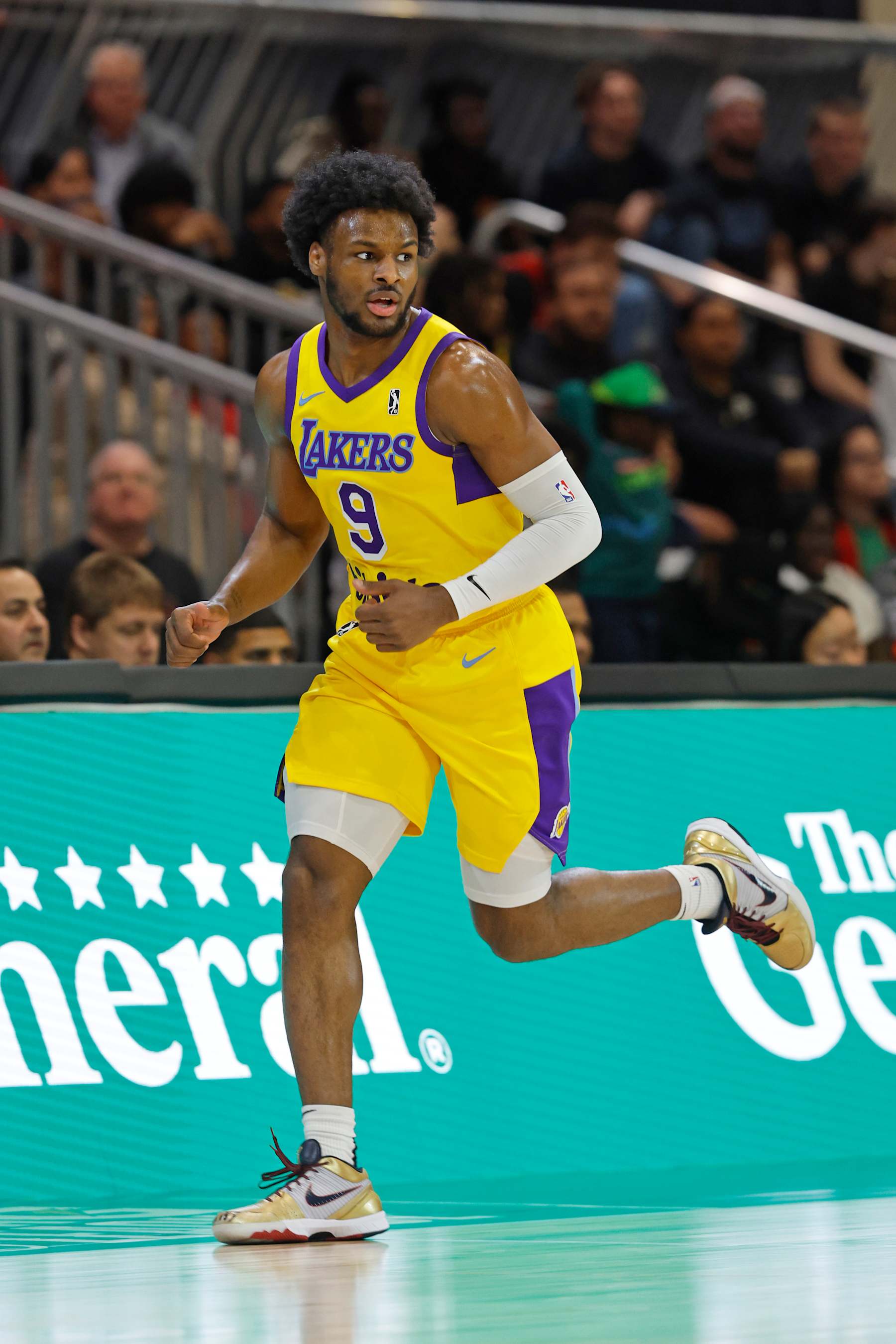 ORLANDO, FL - DECEMBER 21: Bronny James #9 of the South Bay Lakers looks on during the game against the Osceola Magic during the 2024-25 G League Winter Showcase on December 21, 2024 at Orange Country Convention Center in Orlando, Florida. NOTE TO USER: User expressly acknowledges and agrees that, by downloading and or using this photograph, User is consenting to the terms and conditions of the Getty Images License Agreement. Mandatory Copyright Notice: Copyright 2024 NBAE (Photo by Scott Audette /NBAE via Getty Images)