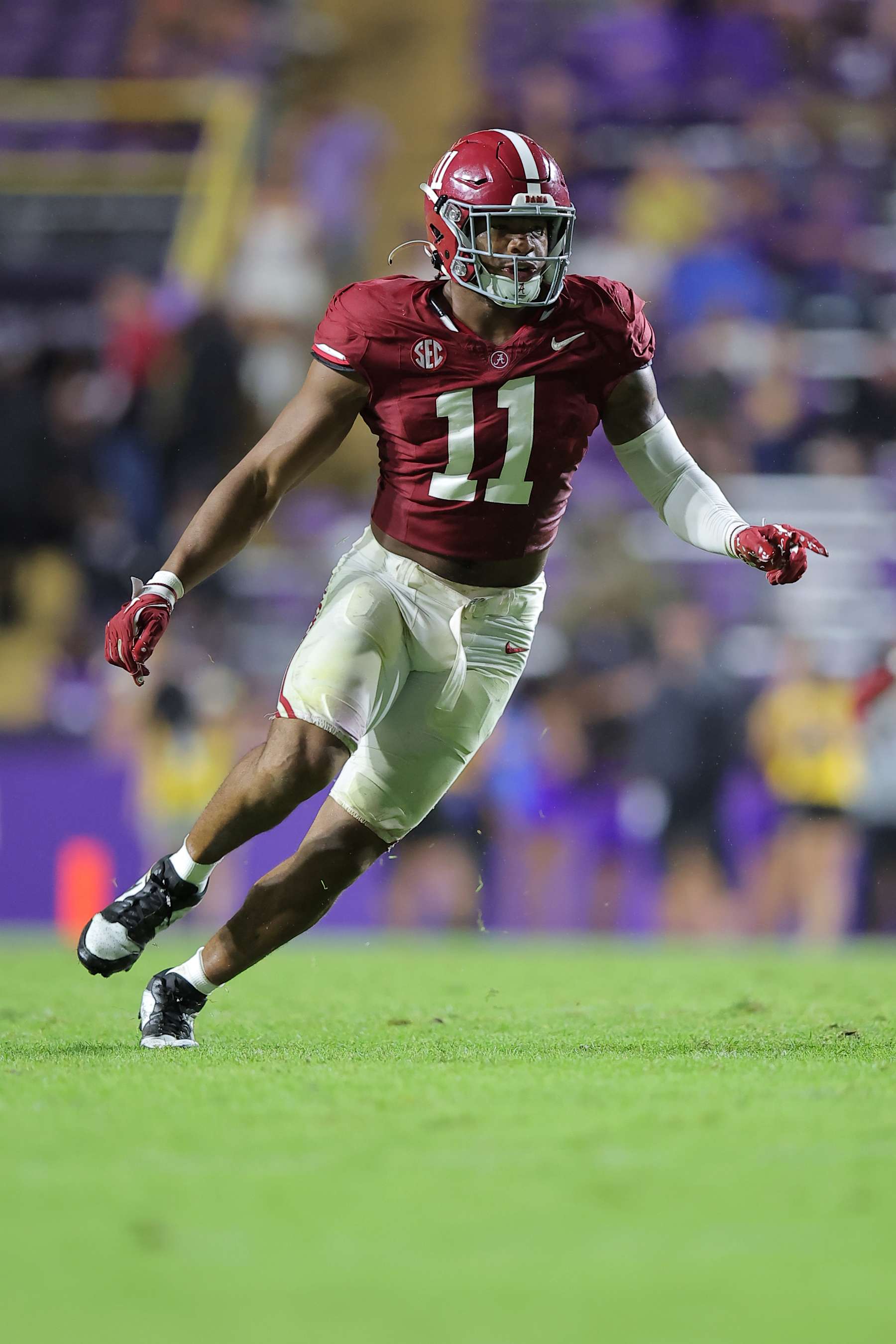 BATON ROUGE, LOUISIANA - NOVEMBER 09: Jihaad Campbell #11 of the Alabama Crimson Tide in action against the LSU Tigers during a game at Tiger Stadium on November 09, 2024 in Baton Rouge, Louisiana. (Photo by Jonathan Bachman/Getty Images)