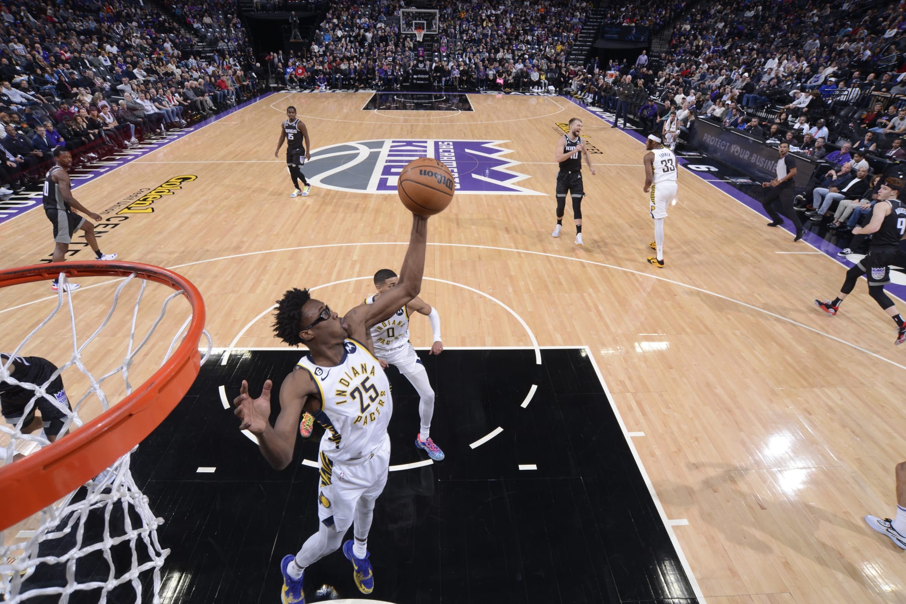 SACRAMENTO, CA - NOVEMBER 30: Jalen Smith #25 of the Indiana Pacers grabs the rebound during the game against the Sacramento Kings on November 30, 2022 at Golden 1 Center in Sacramento, California. NOTE TO USER: User expressly acknowledges and agrees that, by downloading and or using this Photograph, user is consenting to the terms and conditions of the Getty Images License Agreement. Mandatory Copyright Notice: Copyright 2022 NBAE (Photo by Rocky Widner/NBAE via Getty Images)