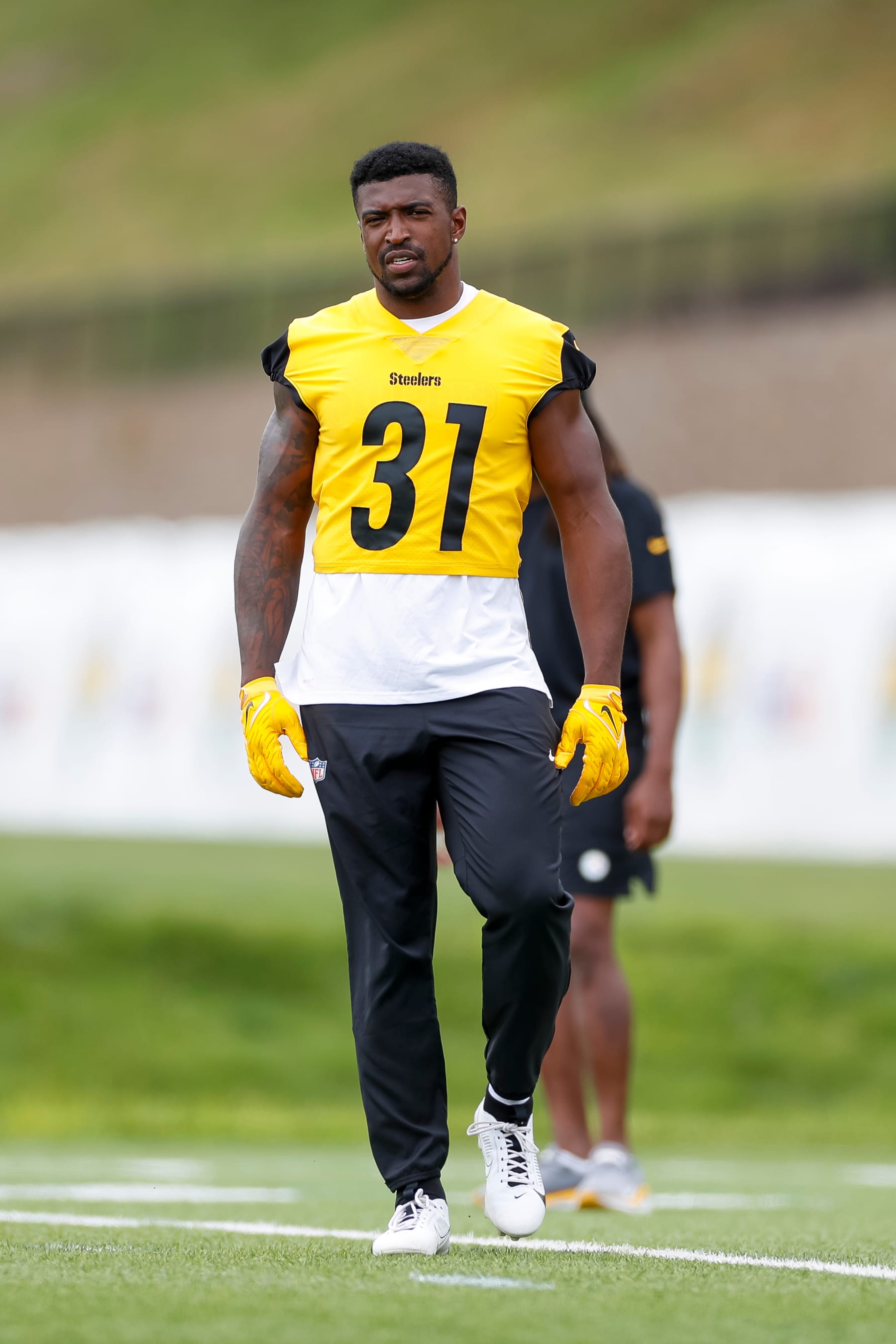 Keanu Neal