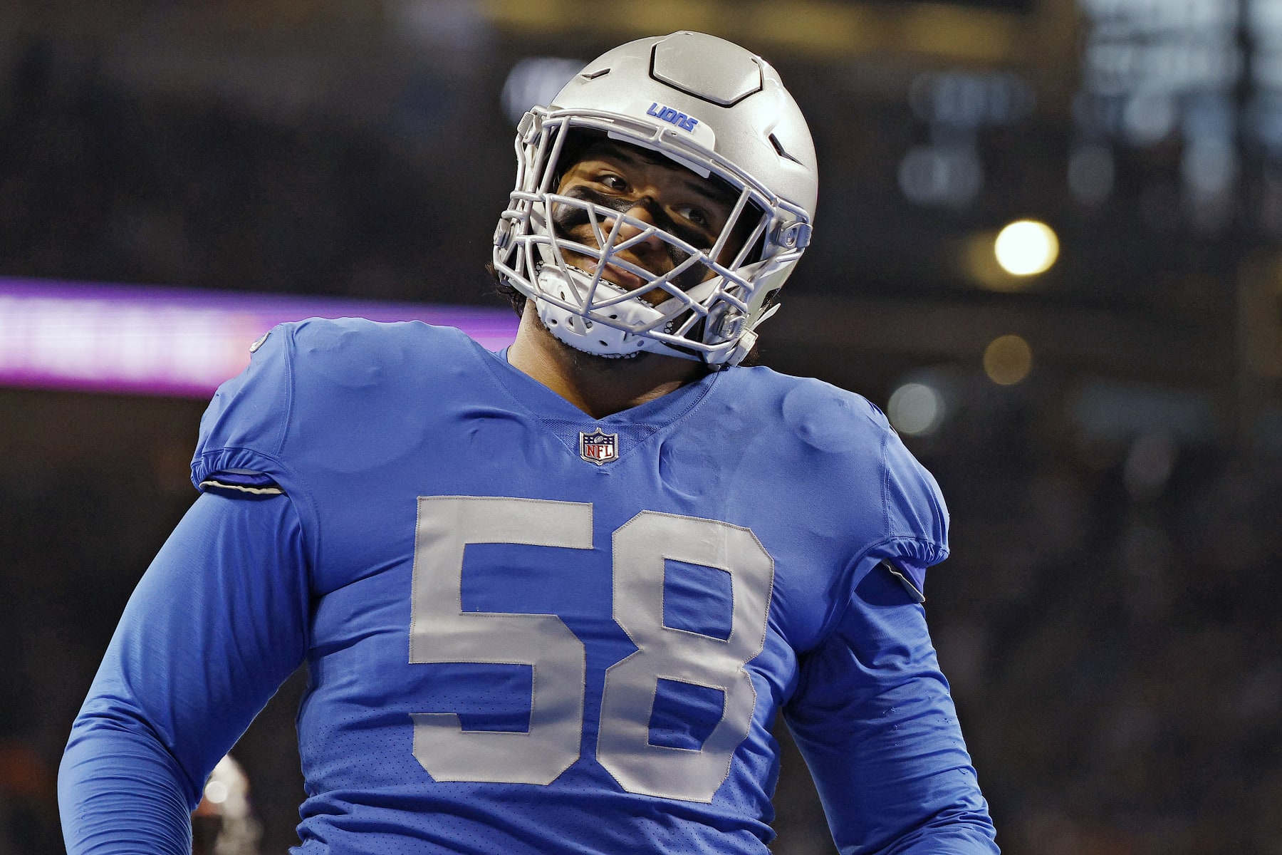 Detroit Lions right tackle Penei Sewell