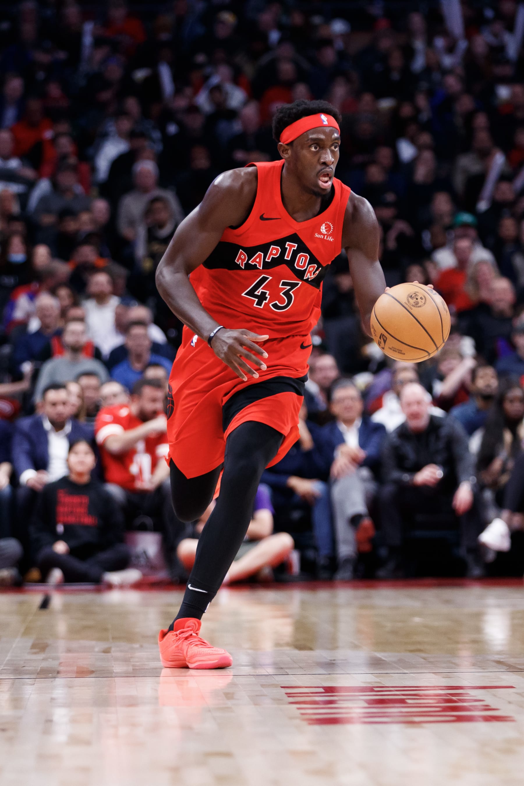 TORONTO, CANADA - NOVEMBER 1: Pascal Siakam #43 of the Toronto Raptors dribbles the ball up the court during the first half of their NBA game against the Milwaukee Bucks at Scotiabank Arena on November 1, 2023 in Toronto, Canada. NOTE TO USER: User expressly acknowledges and agrees that, by downloading and or using this photograph, User is consenting to the terms and conditions of the Getty Images License Agreement. (Photo by Cole Burston/Getty Images)