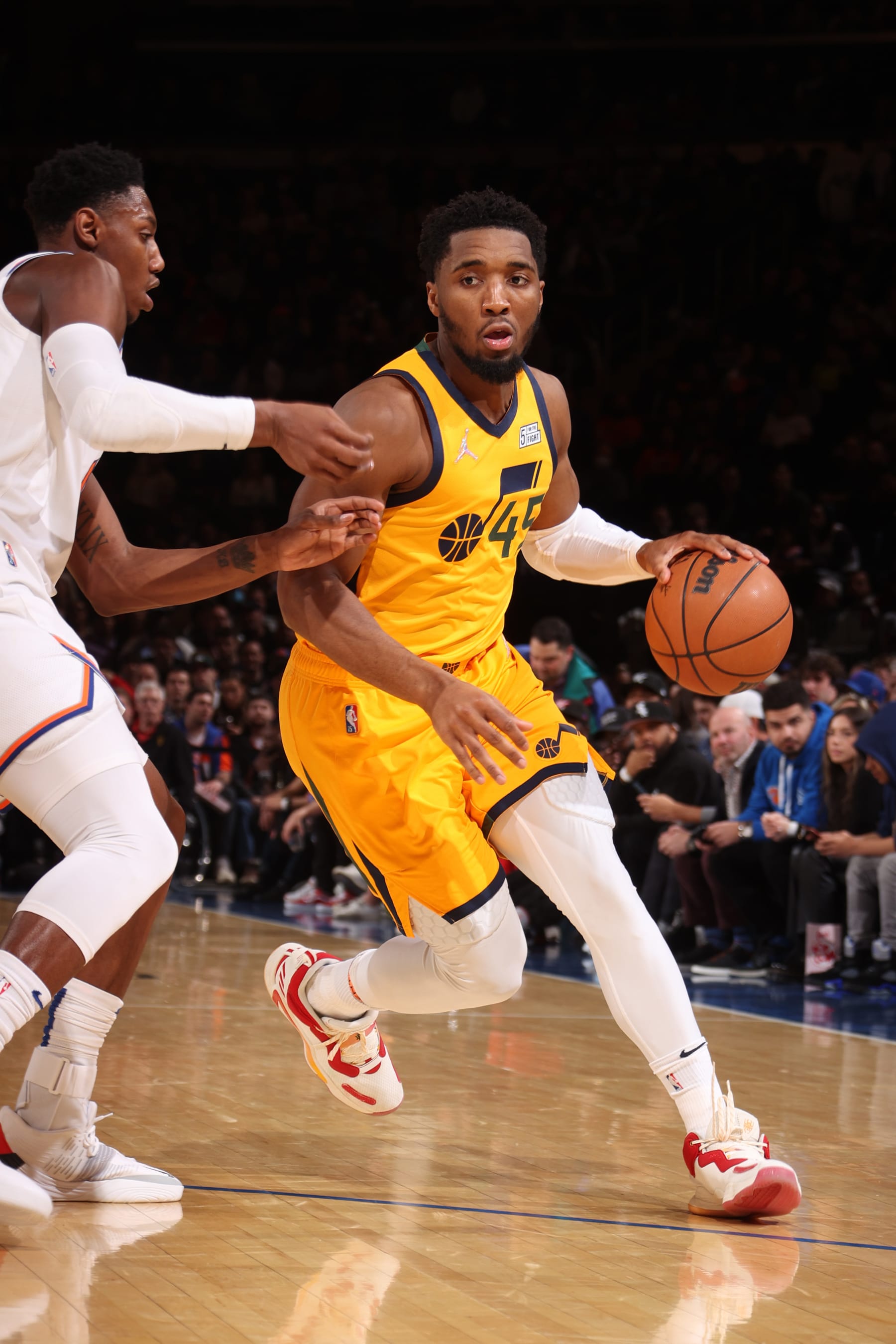 NEW YORK, NY - MARCH 20: Donovan Mitchell #45 of the Utah Jazz drives to the basket during the game against the New York Knicks on March 20, 2022 at Madison Square Garden in New York City, New York.  NOTE TO USER: User expressly acknowledges and agrees that, by downloading and or using this photograph, User is consenting to the terms and conditions of the Getty Images License Agreement. Mandatory Copyright Notice: Copyright 2022 NBAE  (Photo by Nathaniel S. Butler/NBAE via Getty Images)