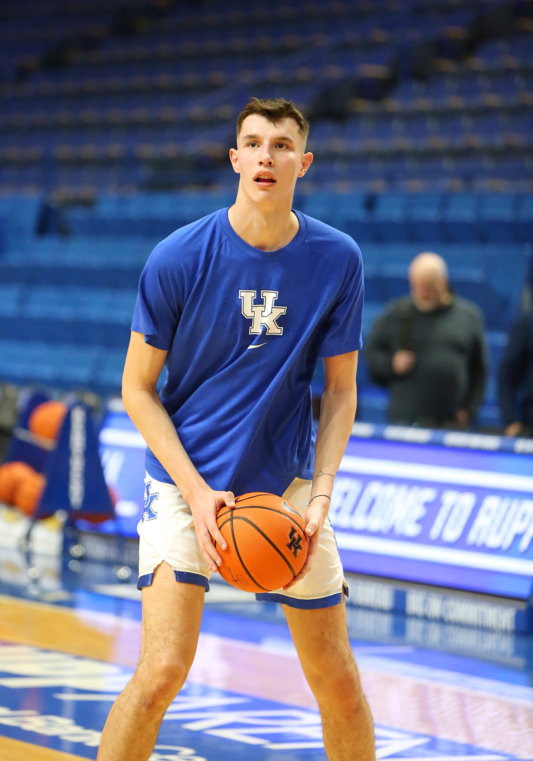 LEXINGTON, KY - JANUARY 09: Kentucky Wildcats forward Zvonimir Ivisic (44) warms up before a game between the Missouri Tigers and the Kentucky Wildcats on January 9, 2024, at Rupp Arena in Lexington, KY. (Photo by Jeff Moreland/Icon Sportswire via Getty Images)