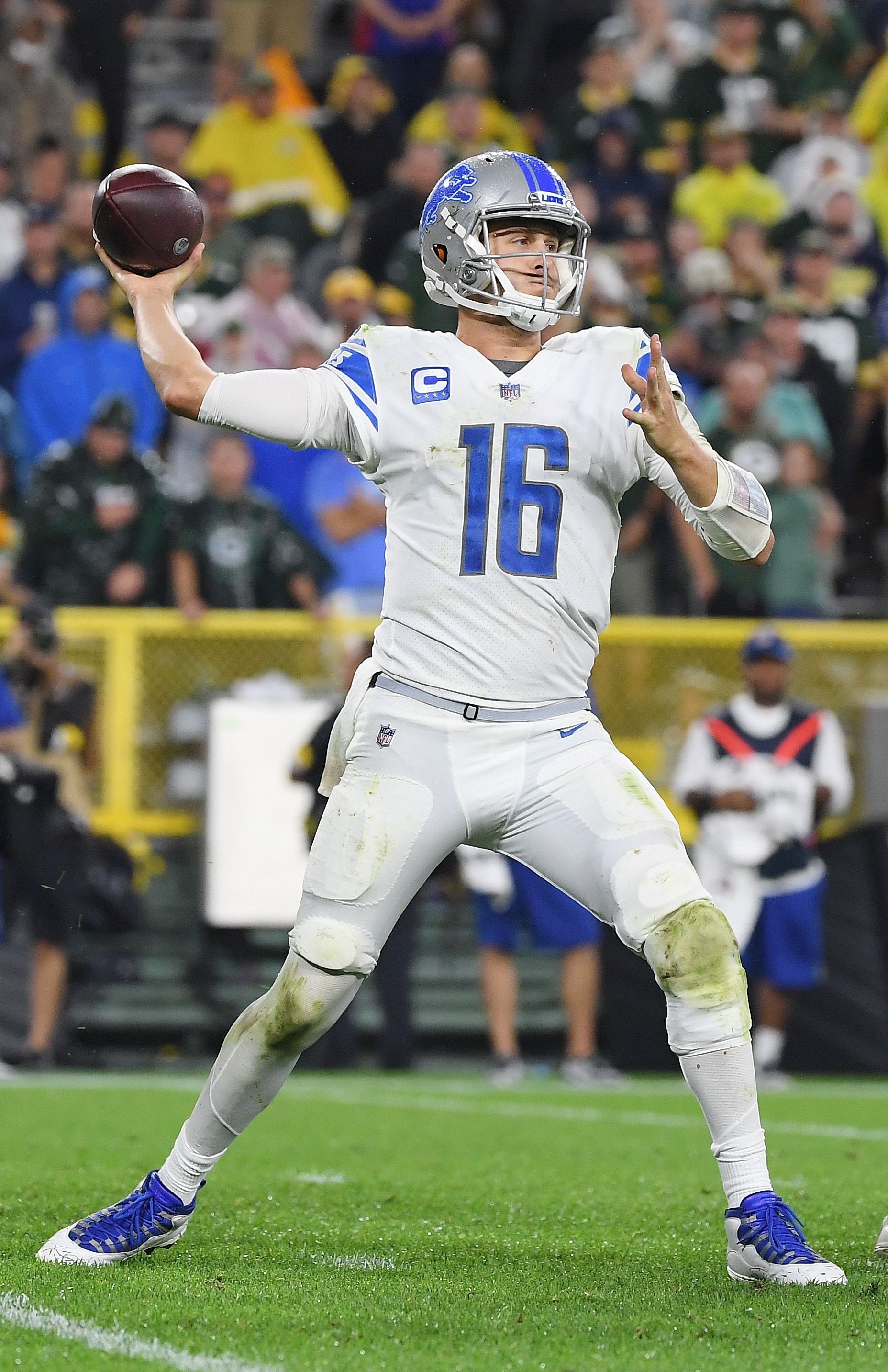 GREEN BAY, WISCONSIN - SEPTEMBER 20: Jared Goff #16 of the Detroit Lions throws against the Green Bay Packers during the second half at Lambeau Field on September 20, 2021 in Green Bay, Wisconsin. (Photo by Quinn Harris/Getty Images)