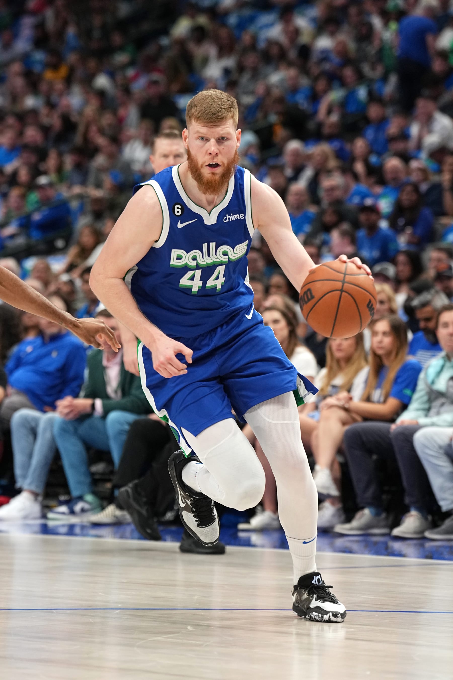 DALLAS, TX - APRIL 9: Davis Bertans #44 of the Dallas Mavericks moves the ball during the game against the San Antonio Spurs on April 9, 2023 at the American Airlines Center in Dallas, Texas. NOTE TO USER: User expressly acknowledges and agrees that, by downloading and or using this photograph, User is consenting to the terms and conditions of the Getty Images License Agreement. Mandatory Copyright Notice: Copyright 2023 NBAE (Photo by Glenn James/NBAE via Getty Images)