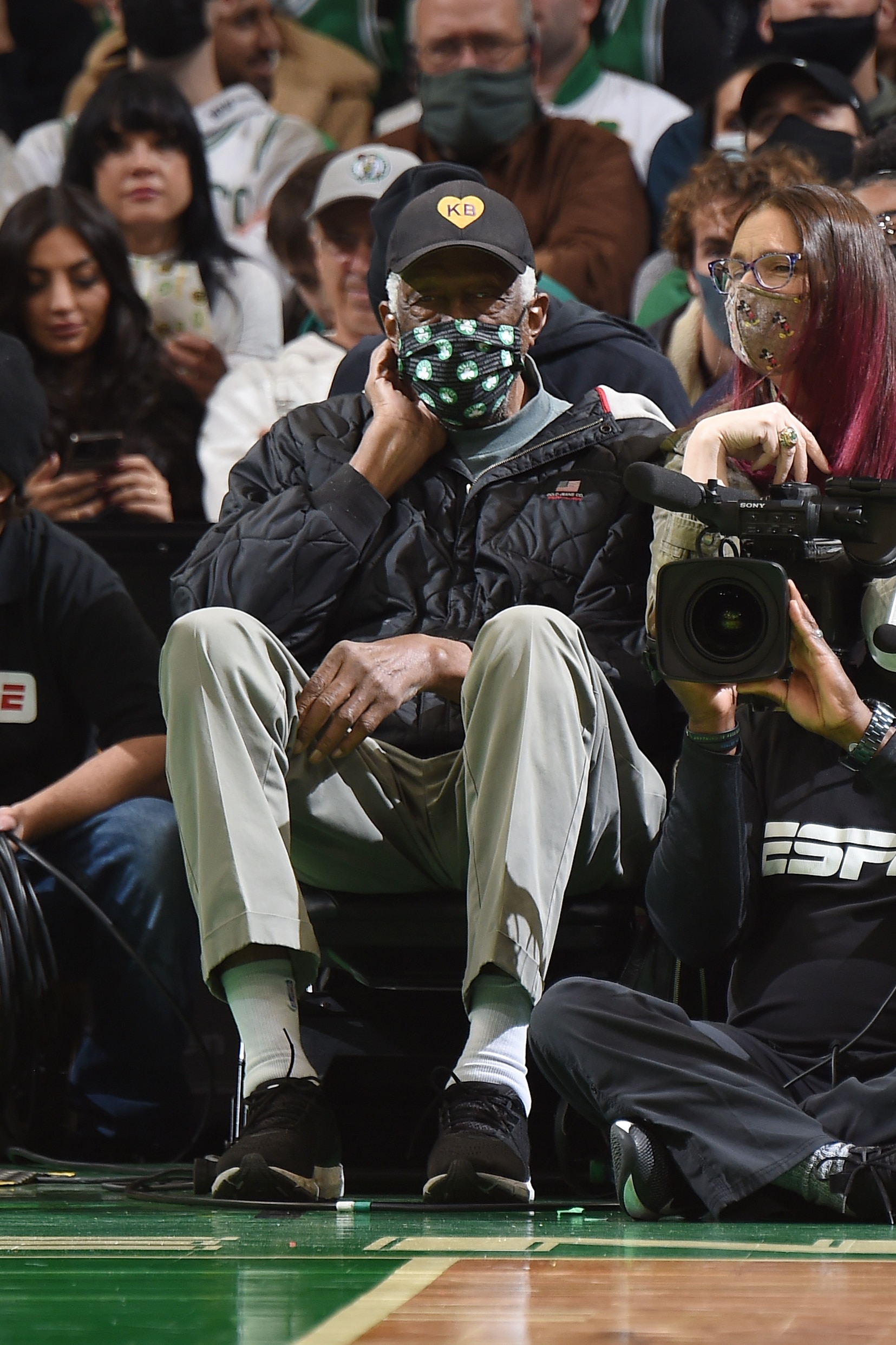 BOSTON, MA - NOVEMBER 24: Former NBA Player, Bill Russell attends the game between the Brooklyn Nets and the Boston Celtics on November 24, 2021 at the TD Garden in Boston, Massachusetts.  NOTE TO USER: User expressly acknowledges and agrees that, by downloading and or using this photograph, User is consenting to the terms and conditions of the Getty Images License Agreement. Mandatory Copyright Notice: Copyright 2021 NBAE  (Photo by Brian Babineau/NBAE via Getty Images)