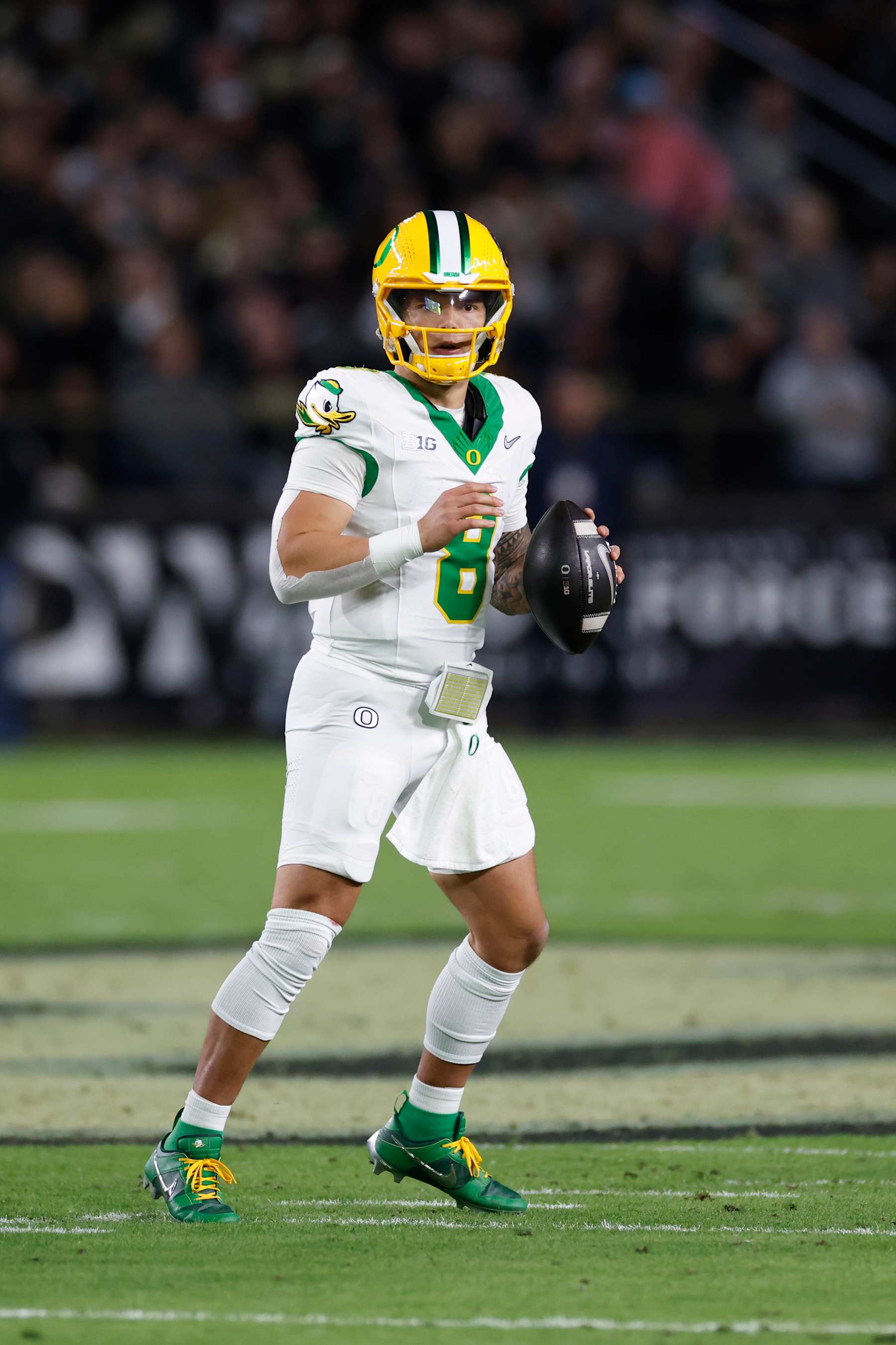 WEST LAFAYETTE, IN - OCTOBER 18: Oregon Ducks quarterback Dillon Gabriel (8) looks to pass the ball during a college football game against the Purdue Boilermakers on October 18, 2024 at Ross-Ade Stadium in West Lafayette, Indiana. (Photo by Joe Robbins/Icon Sportswire via Getty Images)
