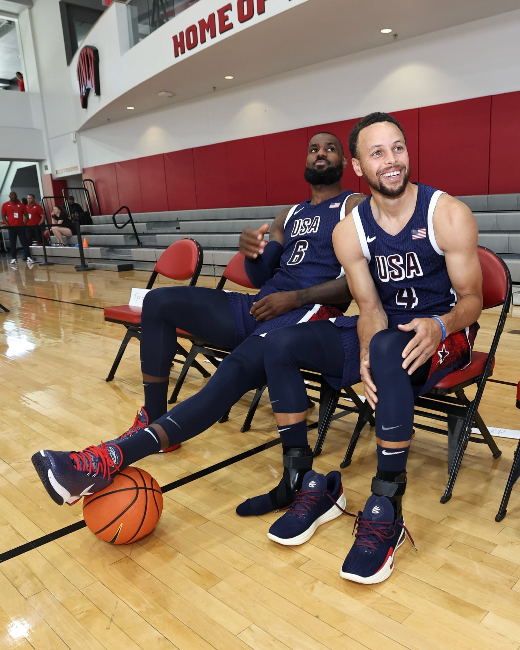 LAS VEGAS, NV - JULY 8:   LeBron James #6 of the USAB Mens Team and Stephen Curry #4 of the USAB Mens Team look on during the USAB Men's Training Camp on July 8, 2024 at UNLV in Las Vegas, Nevada. NOTE TO USER: User expressly acknowledges and agrees that, by downloading and or using this photograph, User is consenting to the terms and conditions of the Getty Images License Agreement. Mandatory Copyright Notice: Copyright 2024 NBAE (Photo by Jim Poorten/NBAE via Getty Images)