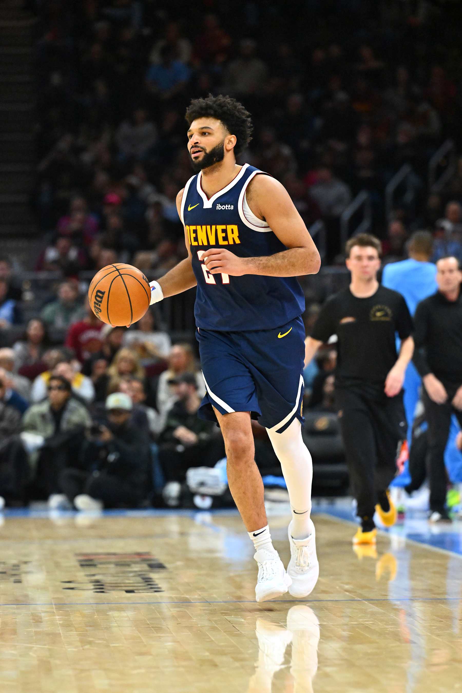 CLEVELAND, OHIO - DECEMBER 05: Jamal Murray #27 of the Denver Nuggets brings the ball up court during the second quarter against the Cleveland Cavaliers at Rocket Mortgage Fieldhouse on December 05, 2024 in Cleveland, Ohio. NOTE TO USER: User expressly acknowledges and agrees that, by downloading and or using this photograph, User is consenting to the terms and conditions of the Getty Images License Agreement. (Photo by Jason Miller/Getty Images)