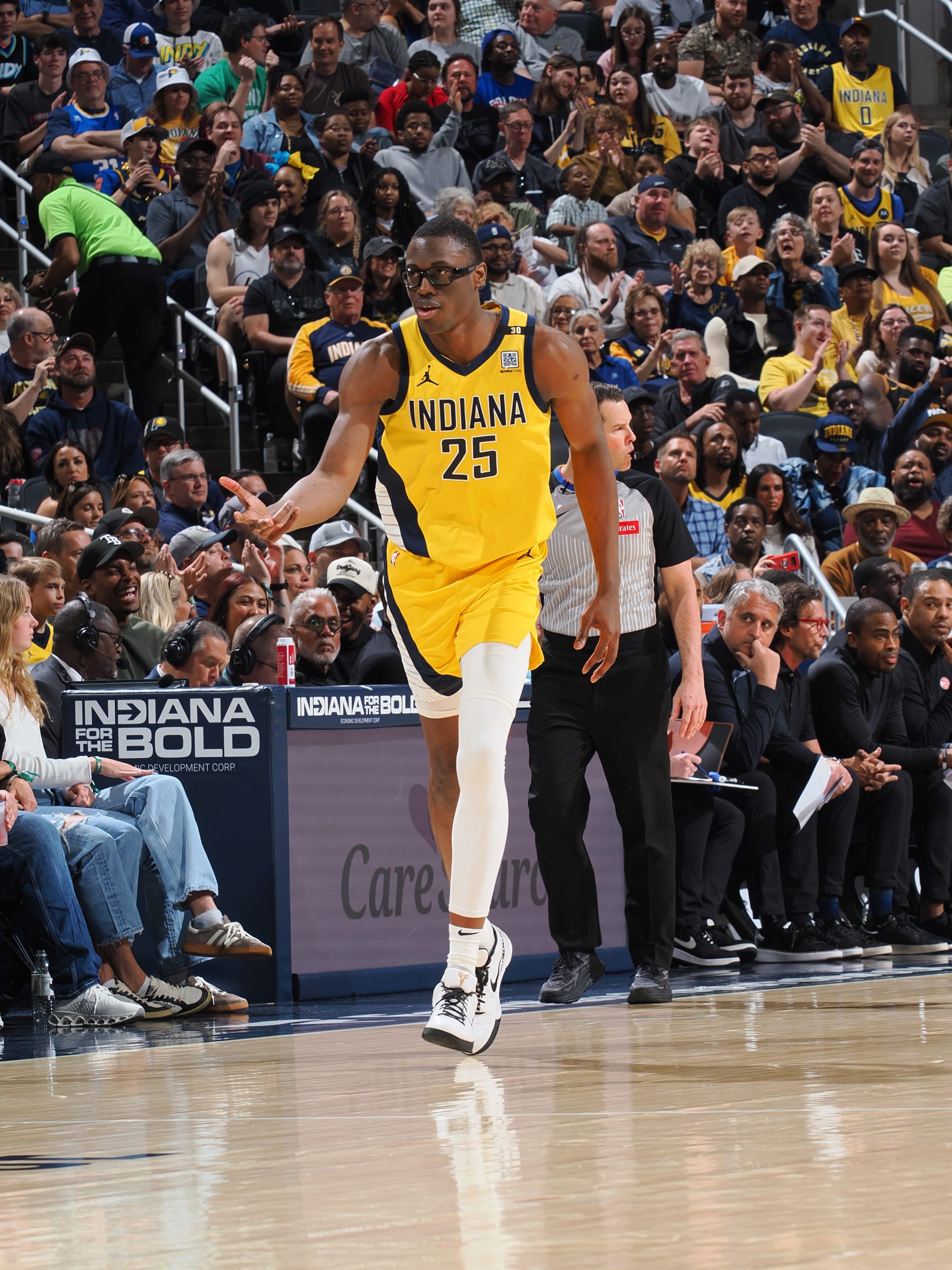 INDIANAPOLIS, IN - APRIL 14: Jalen Smith #25 of the Indiana Pacers celebrates a three point basket during the game against the Atlanta Hawks on April 14, 2024 at Gainbridge Fieldhouse in Indianapolis, Indiana. NOTE TO USER: User expressly acknowledges and agrees that, by downloading and or using this Photograph, user is consenting to the terms and conditions of the Getty Images License Agreement. Mandatory Copyright Notice: Copyright 2024 NBAE (Photo by Ron Hoskins/NBAE via Getty Images)