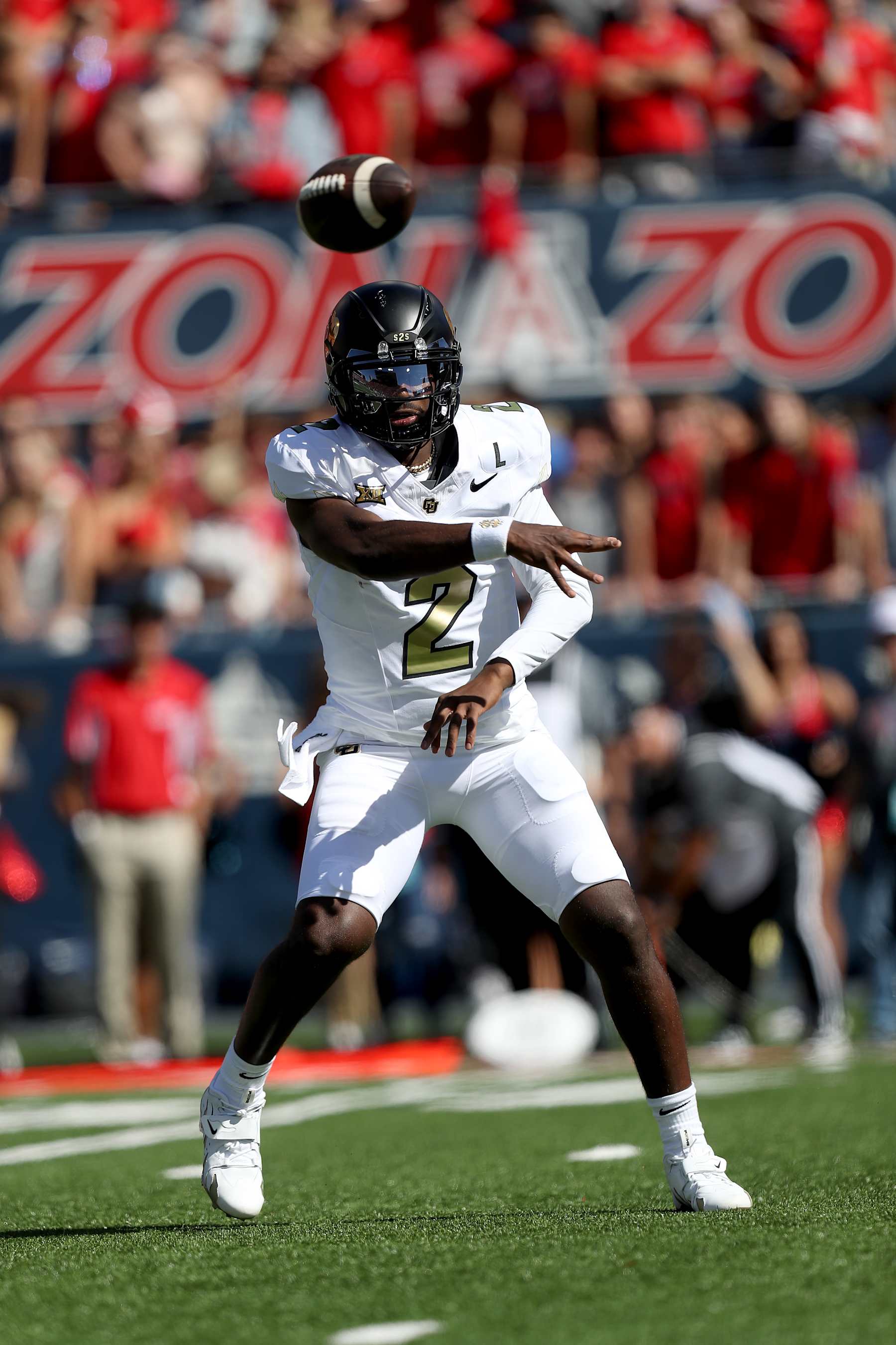 Colorado Buffaloes quarterback Shedeur Sanders