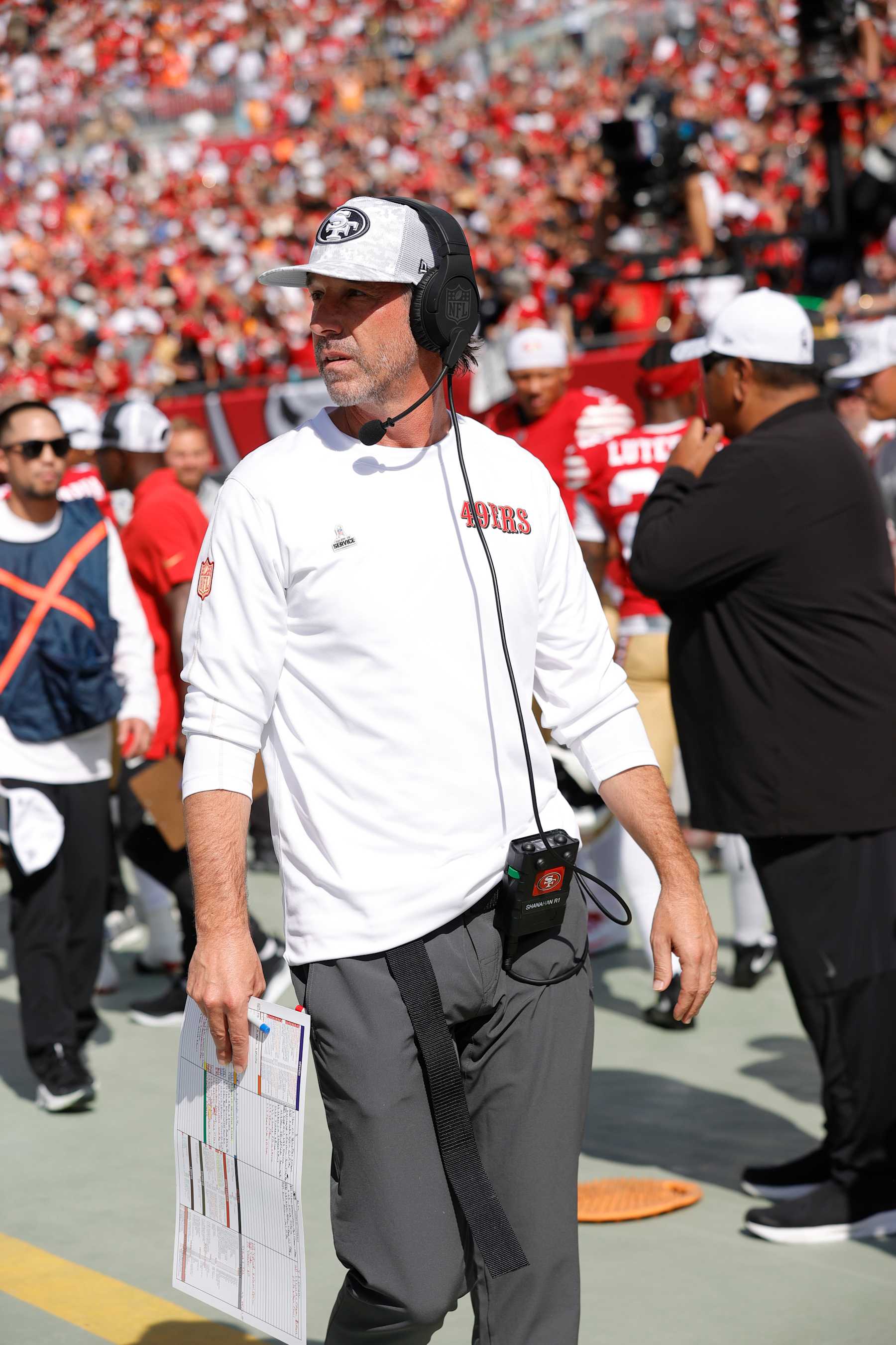 TAMPA, FL - NOVEMBER 10: Head Coach Kyle Shanahan of the San Francisco 49ers on the sideline before the game against the Tampa Bay Buccaneers at Raymond James Stadium on November 10, 2024 in Tampa, Florida. The 49ers defeated the Buccaneers 23-20. (Photo by Michael Zagaris/San Francisco 49ers/Getty Images)